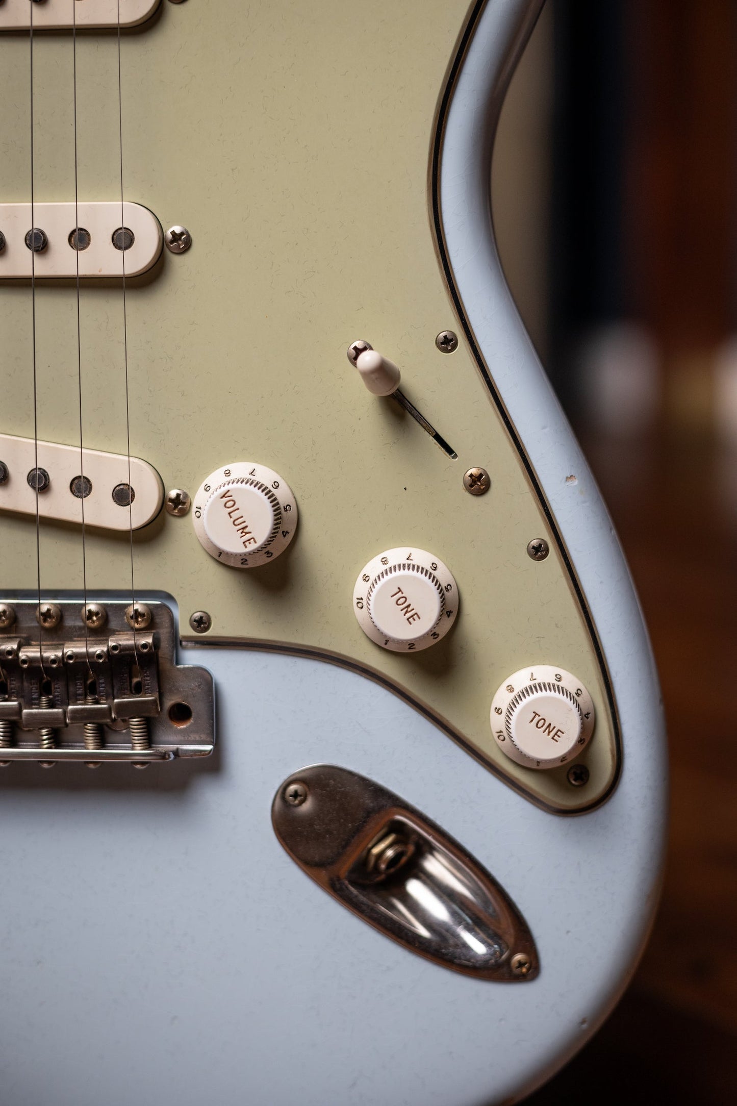 Fender Masterbuilt Greg Fessler '62 Stratocaster® Journeyman Relic® Electric Guitar  - Pale Sonic Blue