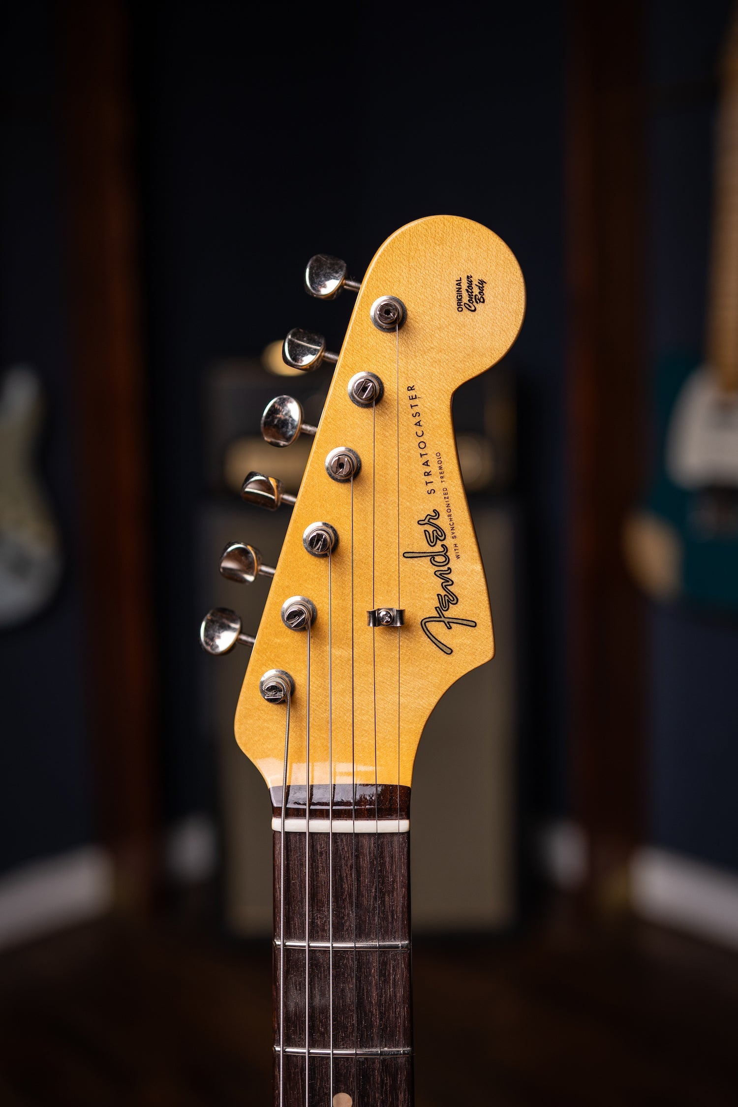 Fender Custom Shop Vintage Custom 1959 Stratocaster Electric Guitar - Fiesta Red