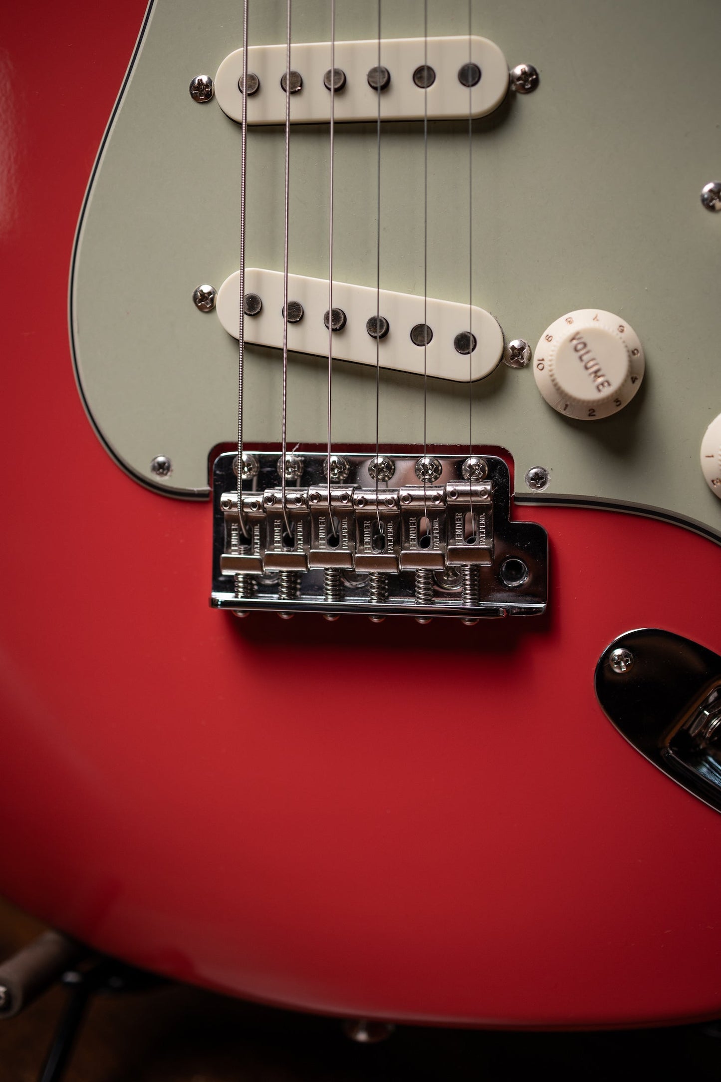 Fender Custom Shop Vintage Custom 1959 Stratocaster Electric Guitar - Fiesta Red