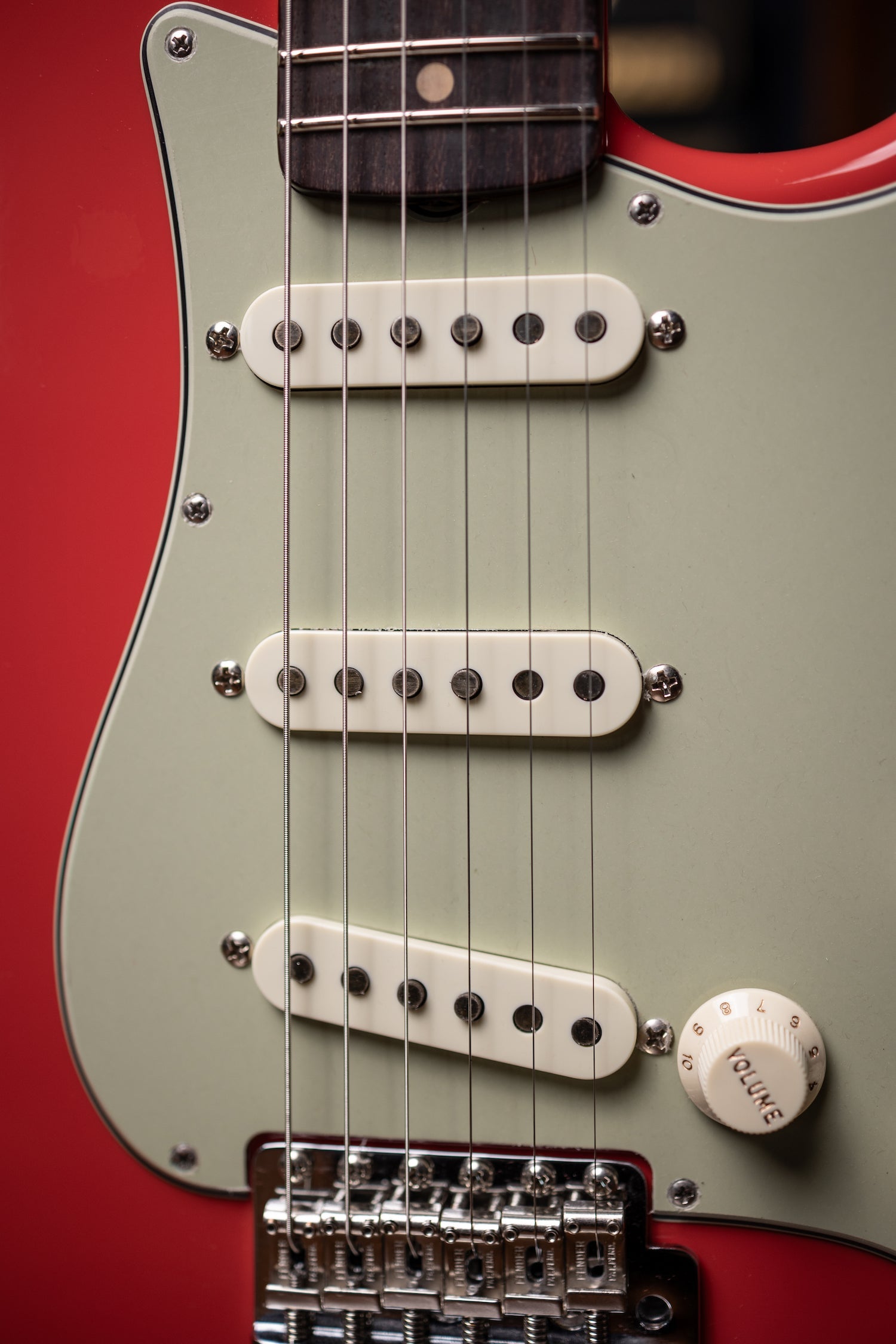 Fender Custom Shop Vintage Custom 1959 Stratocaster Electric Guitar - Fiesta Red