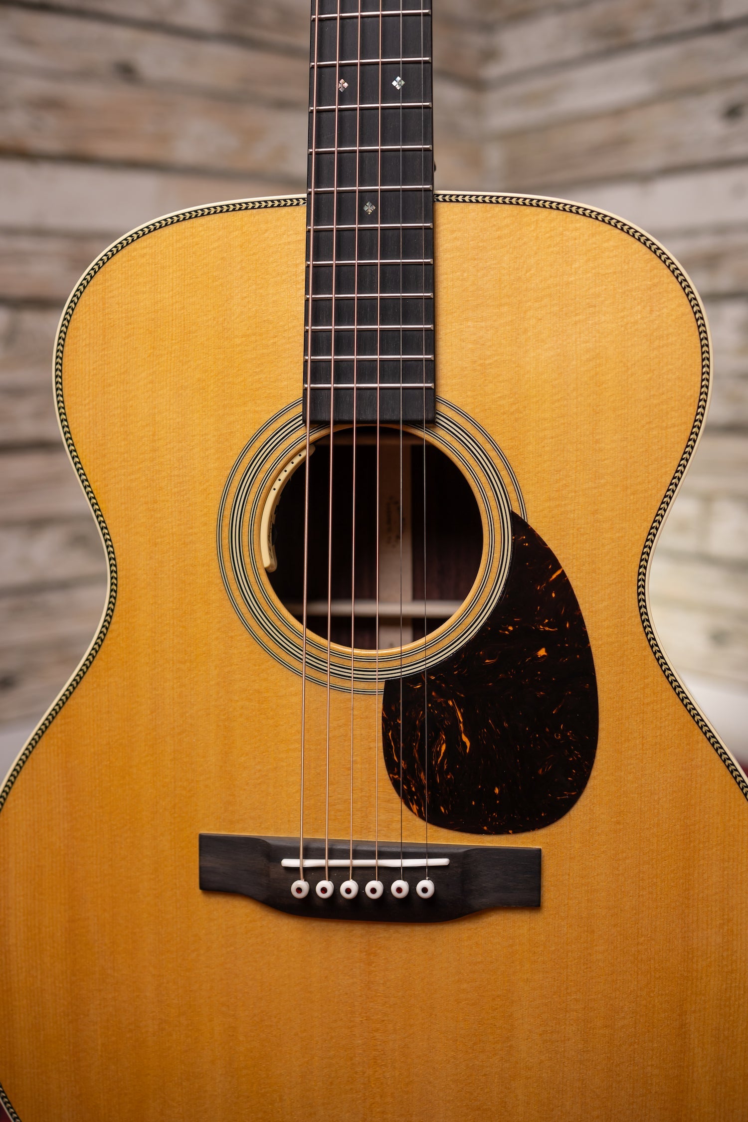 Martin OM-28E Standard L.R. Baggs Orchestra Model Acoustic-Electric Guitar  - Natural