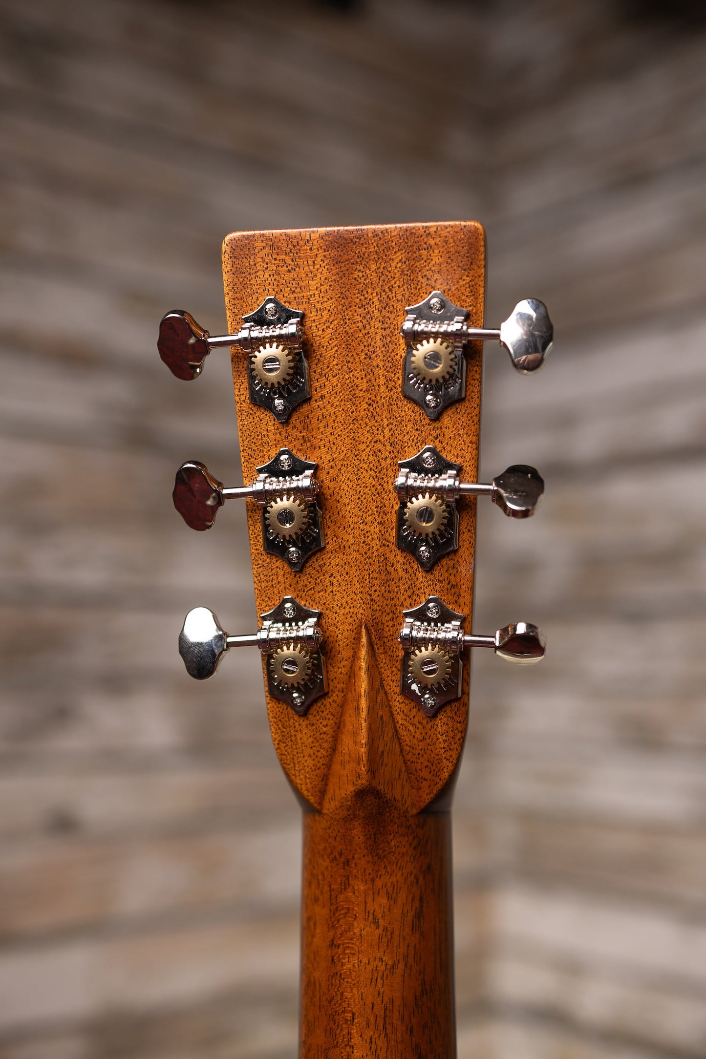 Martin OM-28E Standard L.R. Baggs Orchestra Model Acoustic-Electric Guitar  - Natural