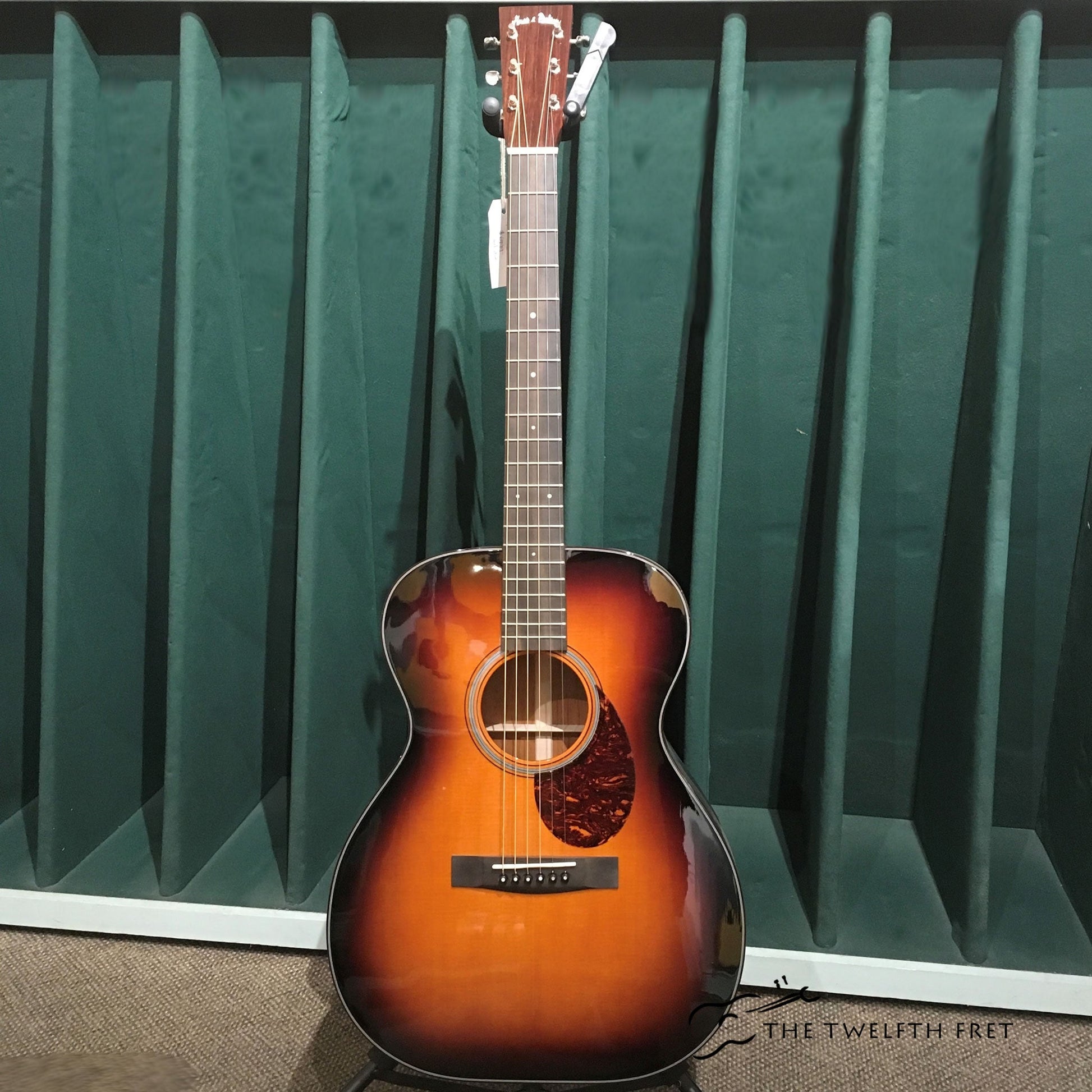 Huss & Dalton TOM-M Custom Sunburst Acoustic Guitar