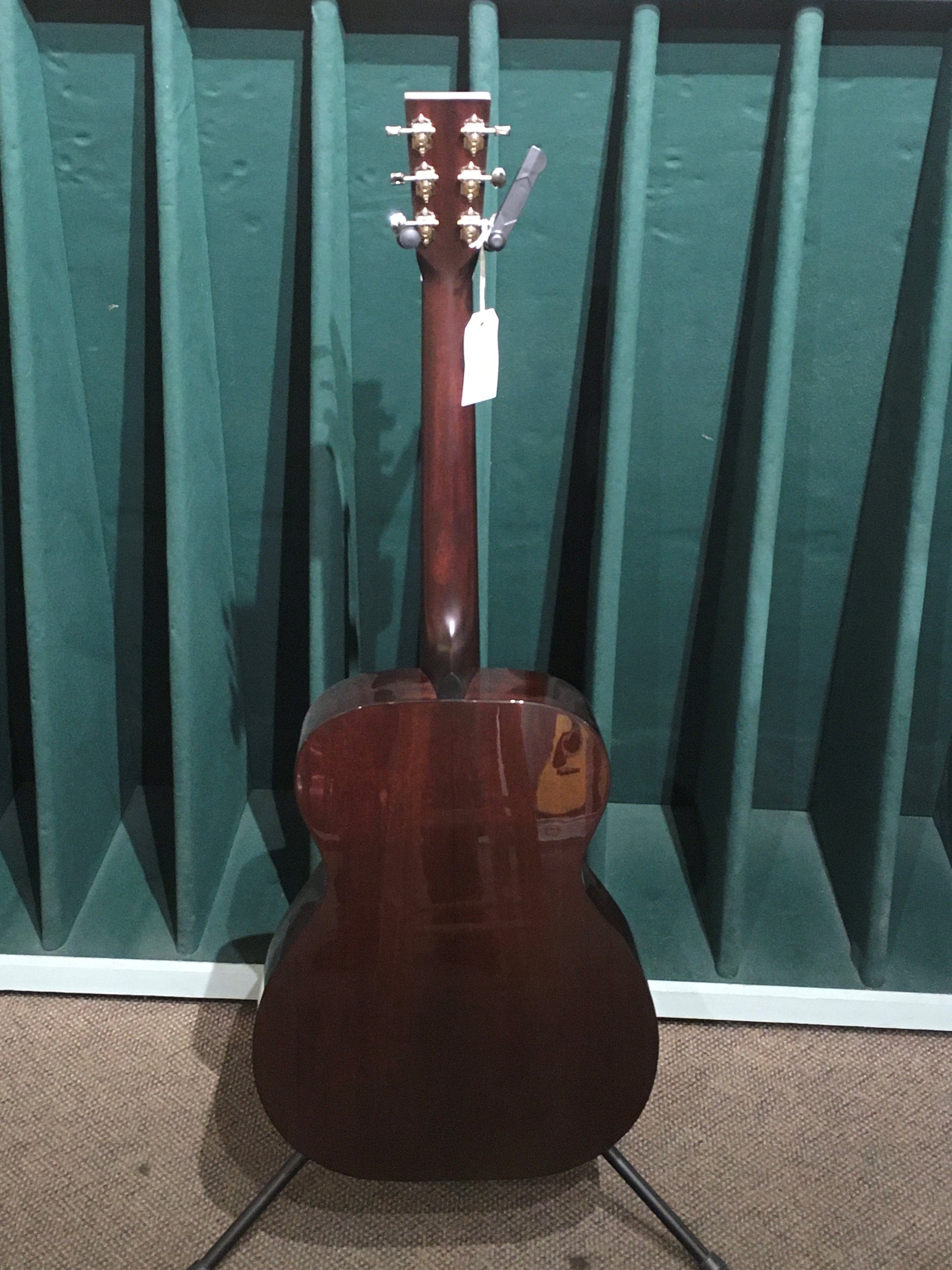 Huss & Dalton TOM-M Custom Sunburst Acoustic Guitar