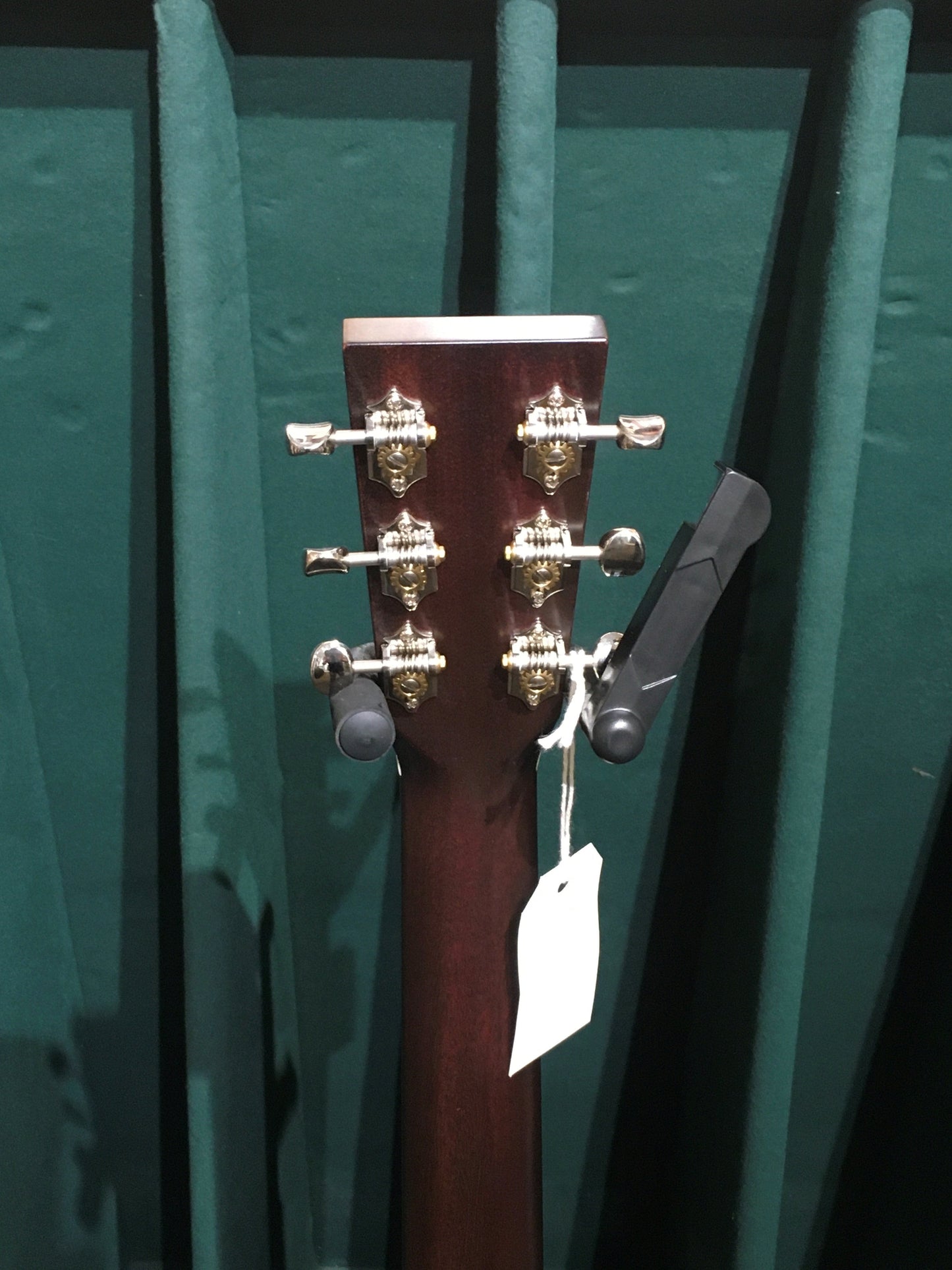 Huss & Dalton TOM-M Custom Sunburst Acoustic Guitar