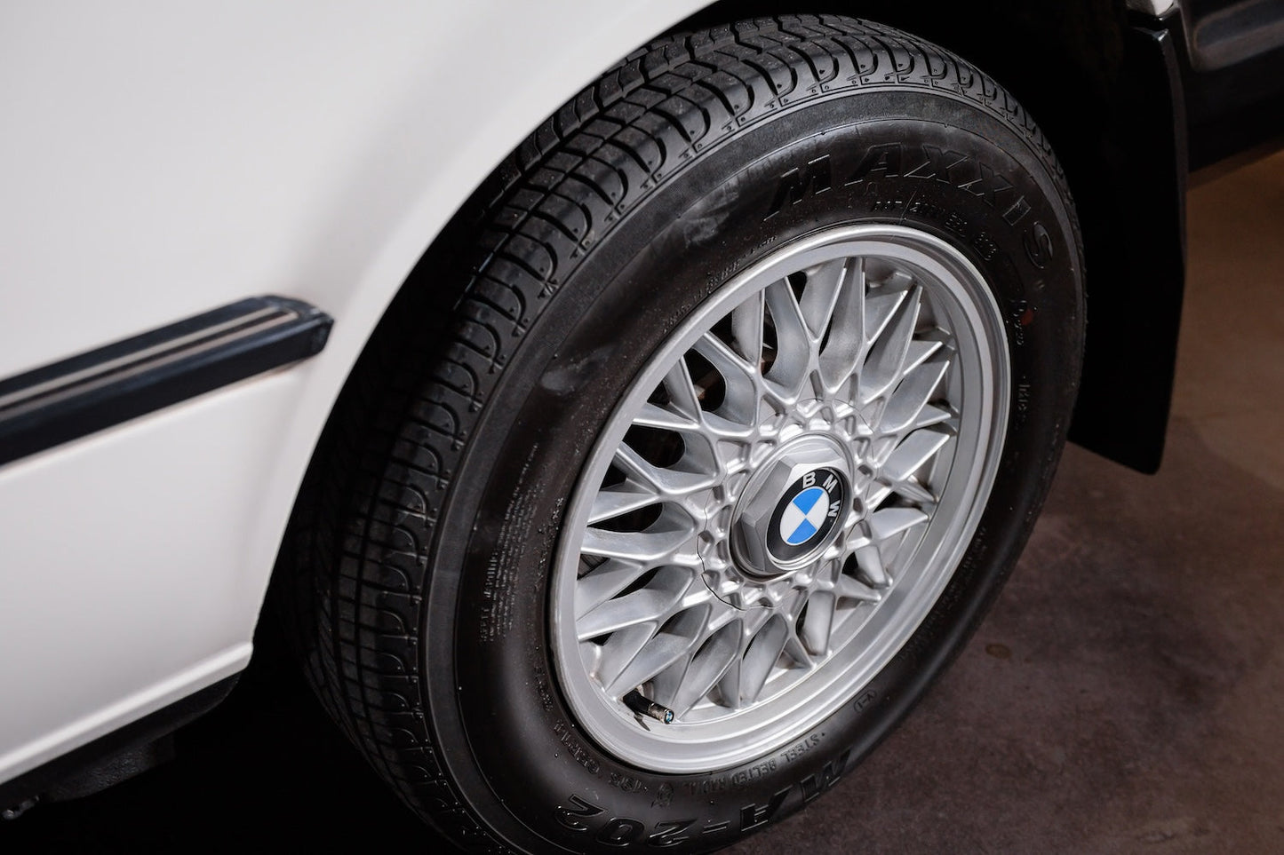 1987 BMW 325is Alpine White | SOLD