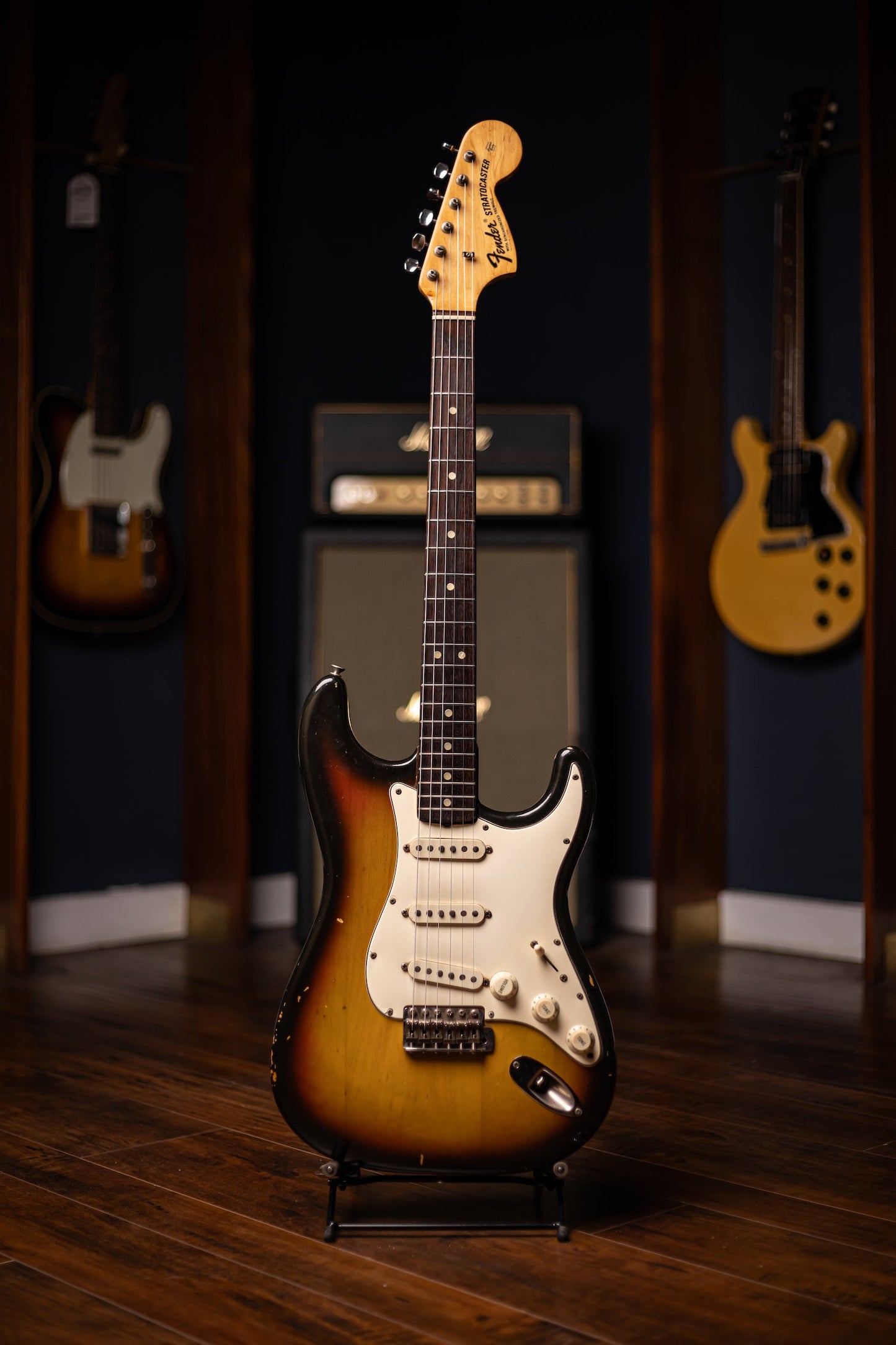 1969 Fender Stratocaster Electric Guitar - Sunburst