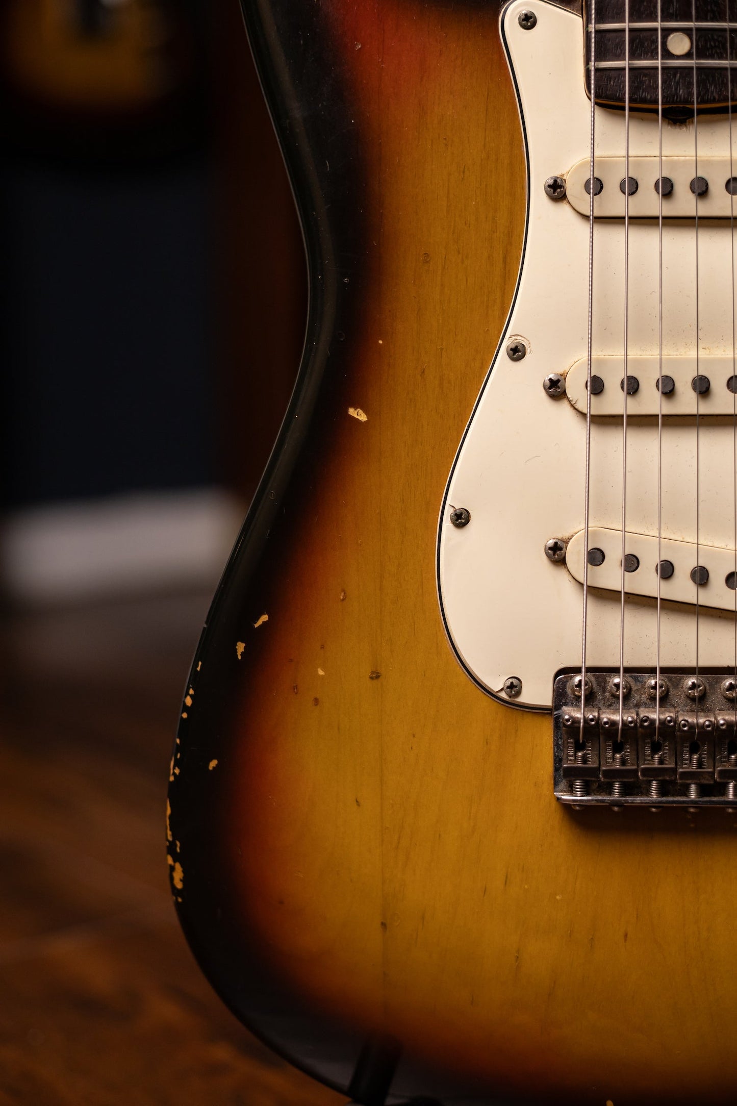1969 Fender Stratocaster Electric Guitar - Sunburst