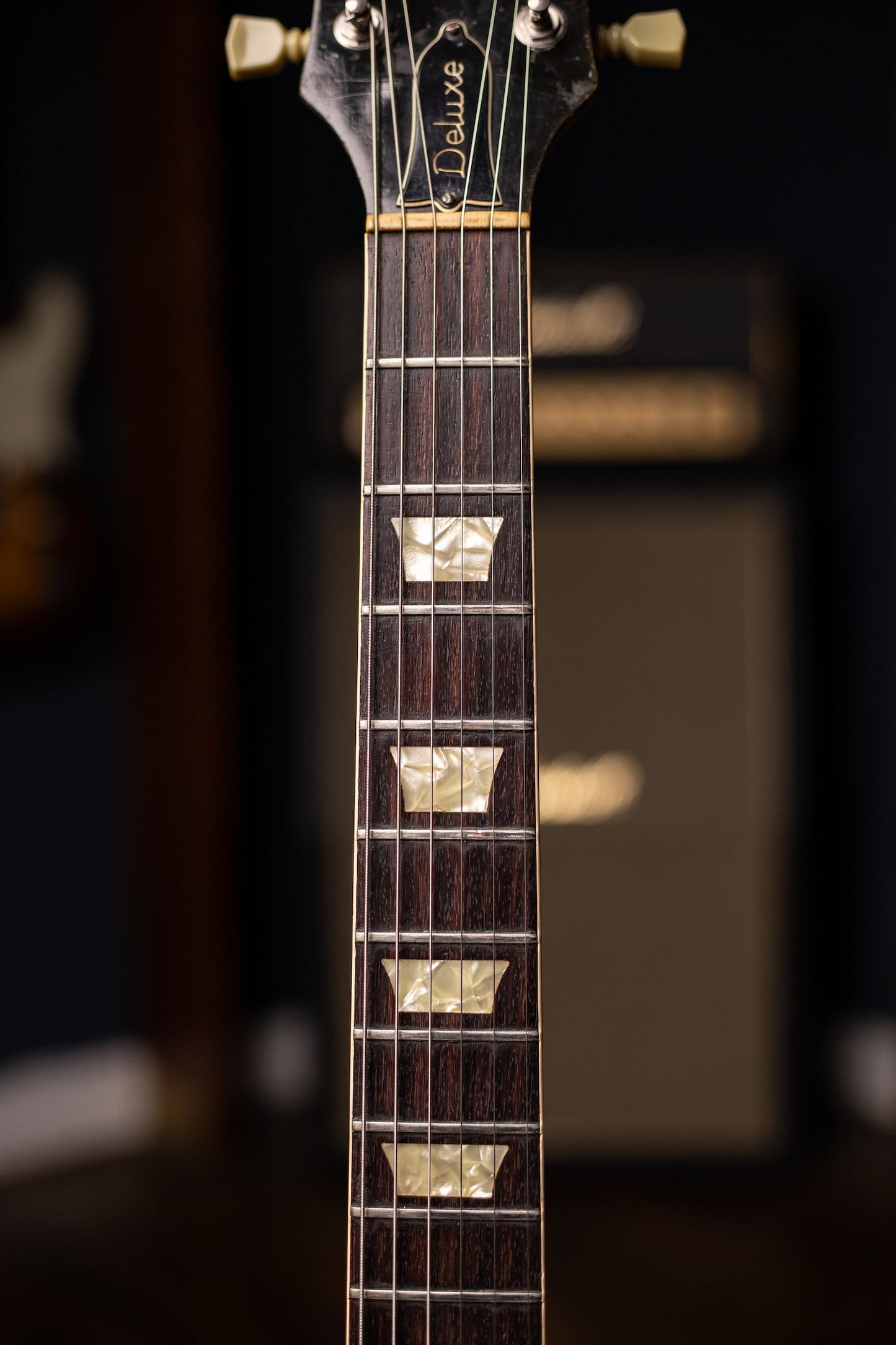 1971 Gibson Les Paul Deluxe Electric Guitar - Goldtop