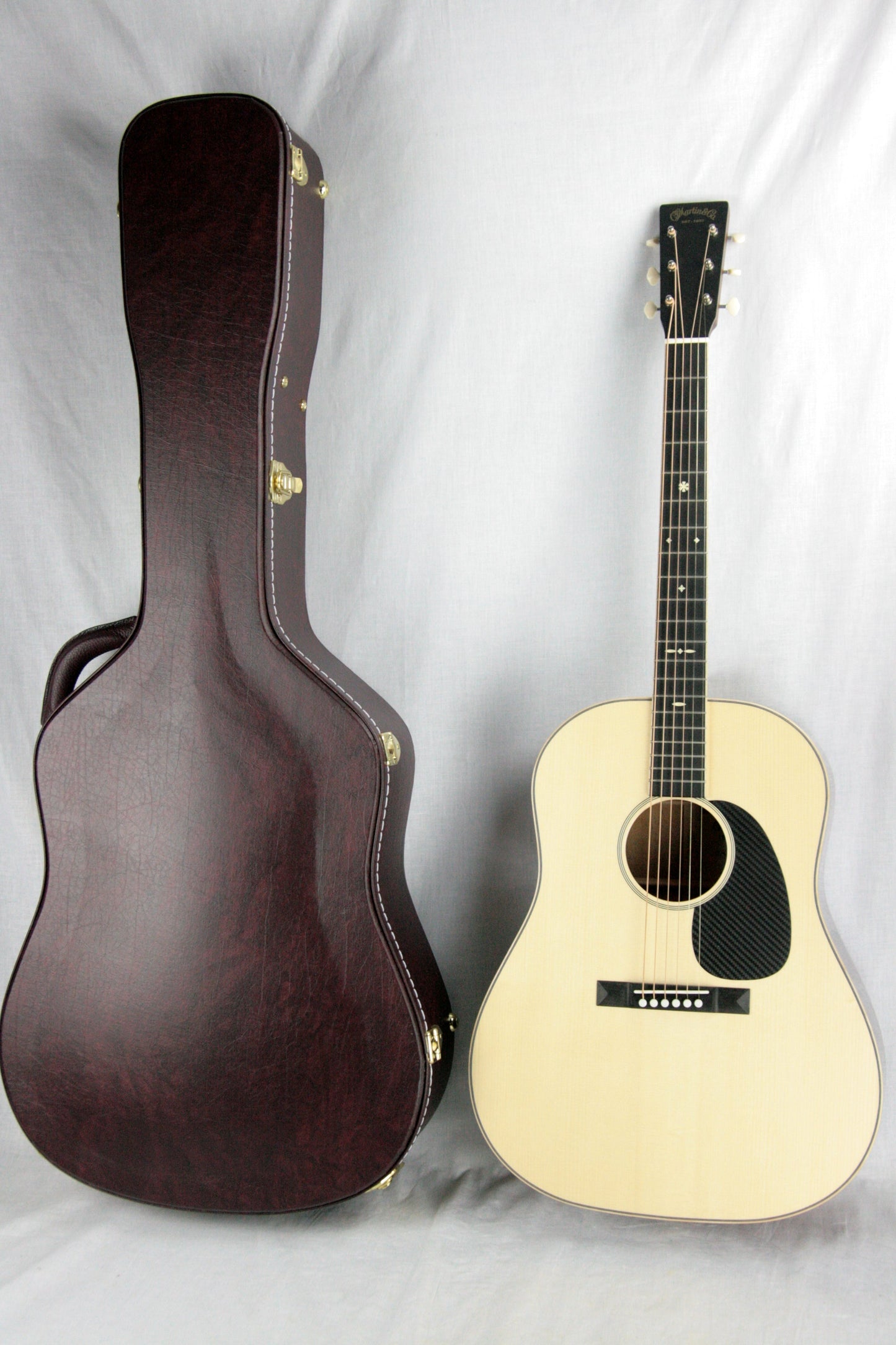 Martin DSS-2018 NAMM Show Slope Shoulder D18 Adirondack Top Carbon Fiber Titanium Light!