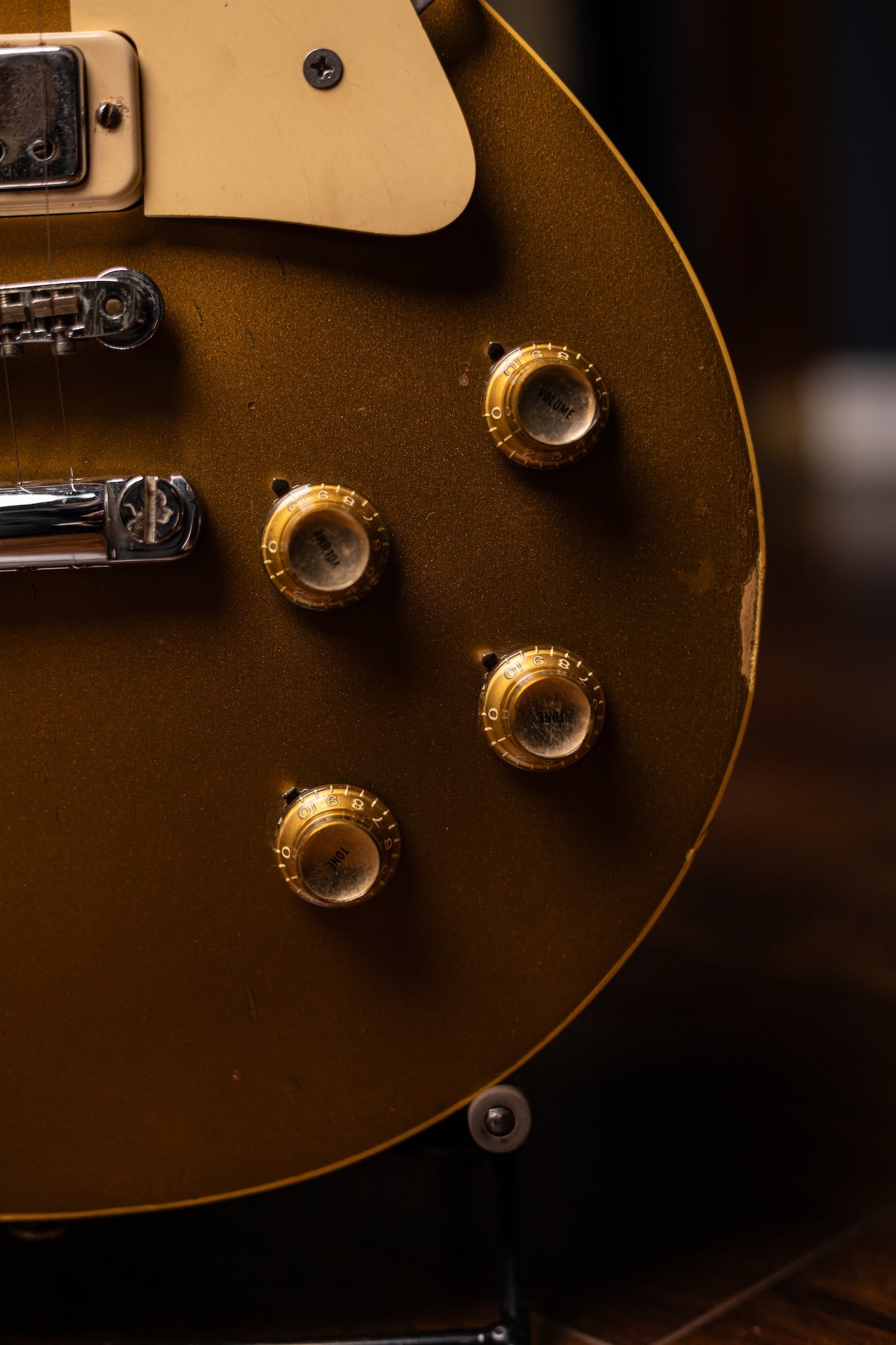 1971 Gibson Les Paul Deluxe Electric Guitar - Goldtop