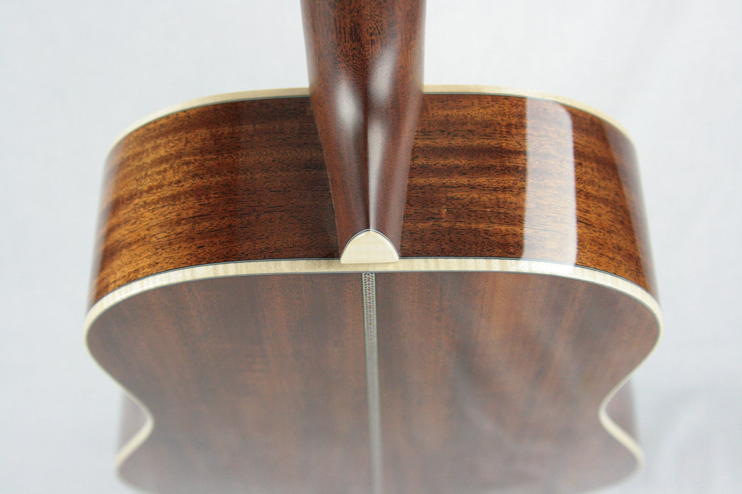 Martin DSS-2018 NAMM Show Slope Shoulder D18 Adirondack Top Carbon Fiber Titanium Light!