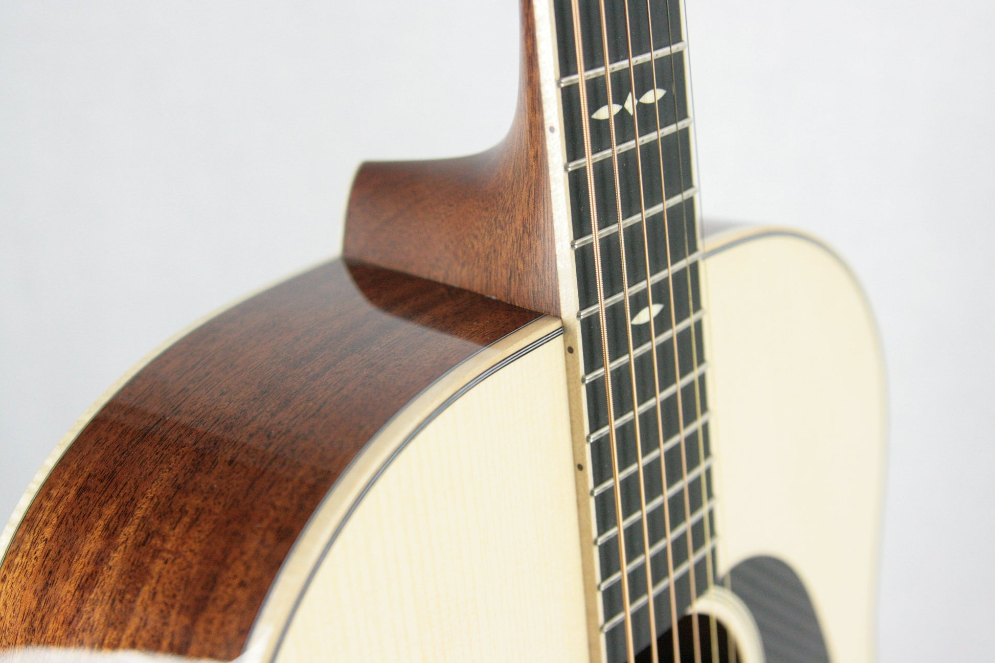 Martin DSS-2018 NAMM Show Slope Shoulder D18 Adirondack Top Carbon Fiber Titanium Light!