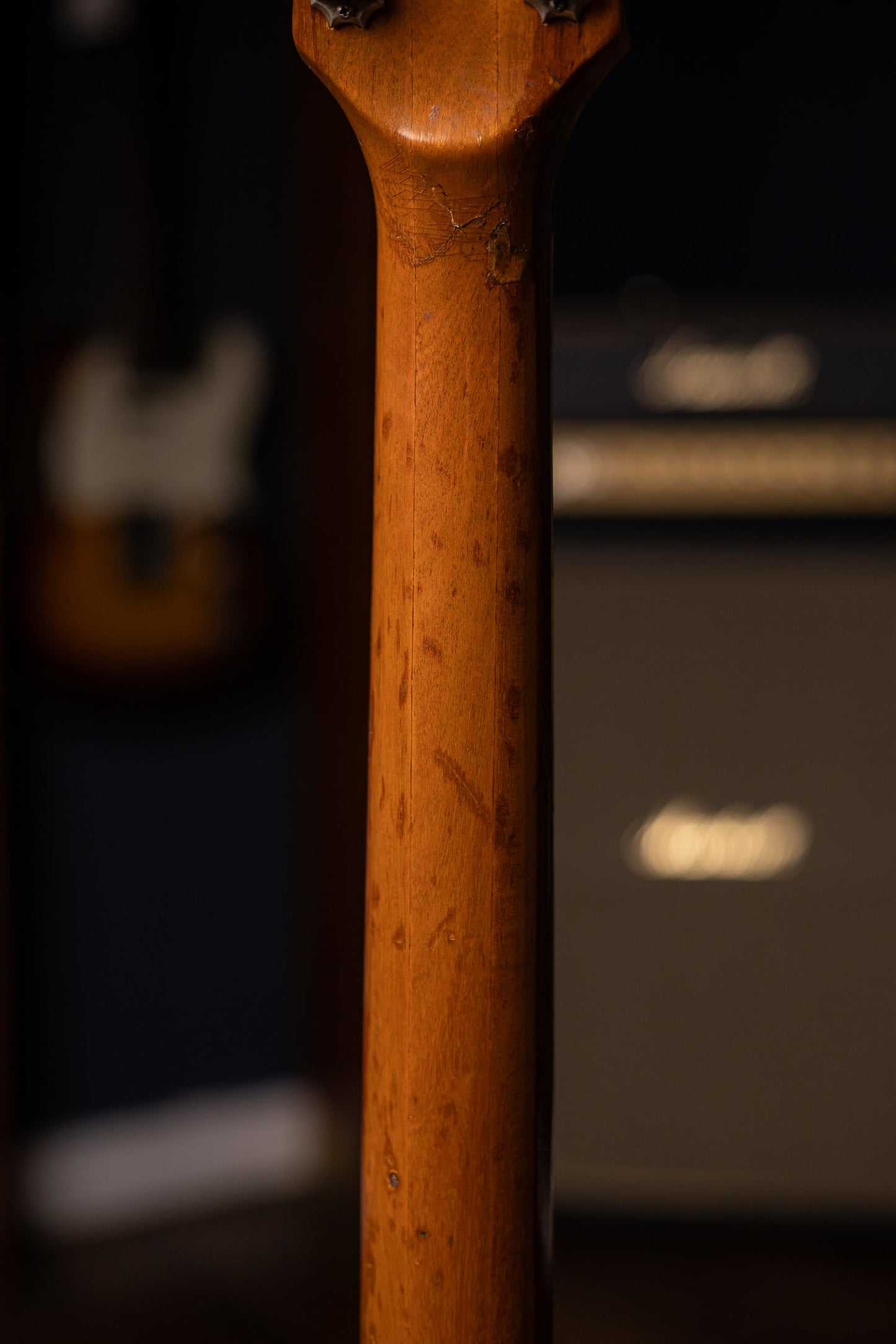 1971 Gibson Les Paul Deluxe Electric Guitar - Goldtop