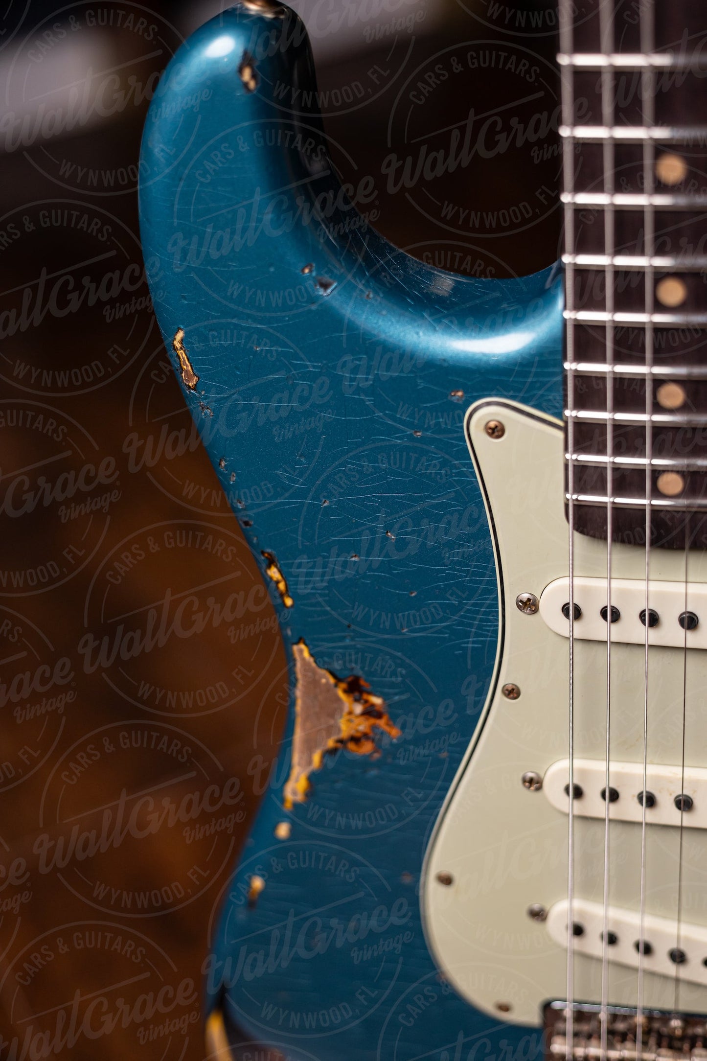 Fender Custom Shop '61 Stratocaster Heavy Relic Electric Guitar - Aged Ocean Turquoise over 3-Tone Sunburst
