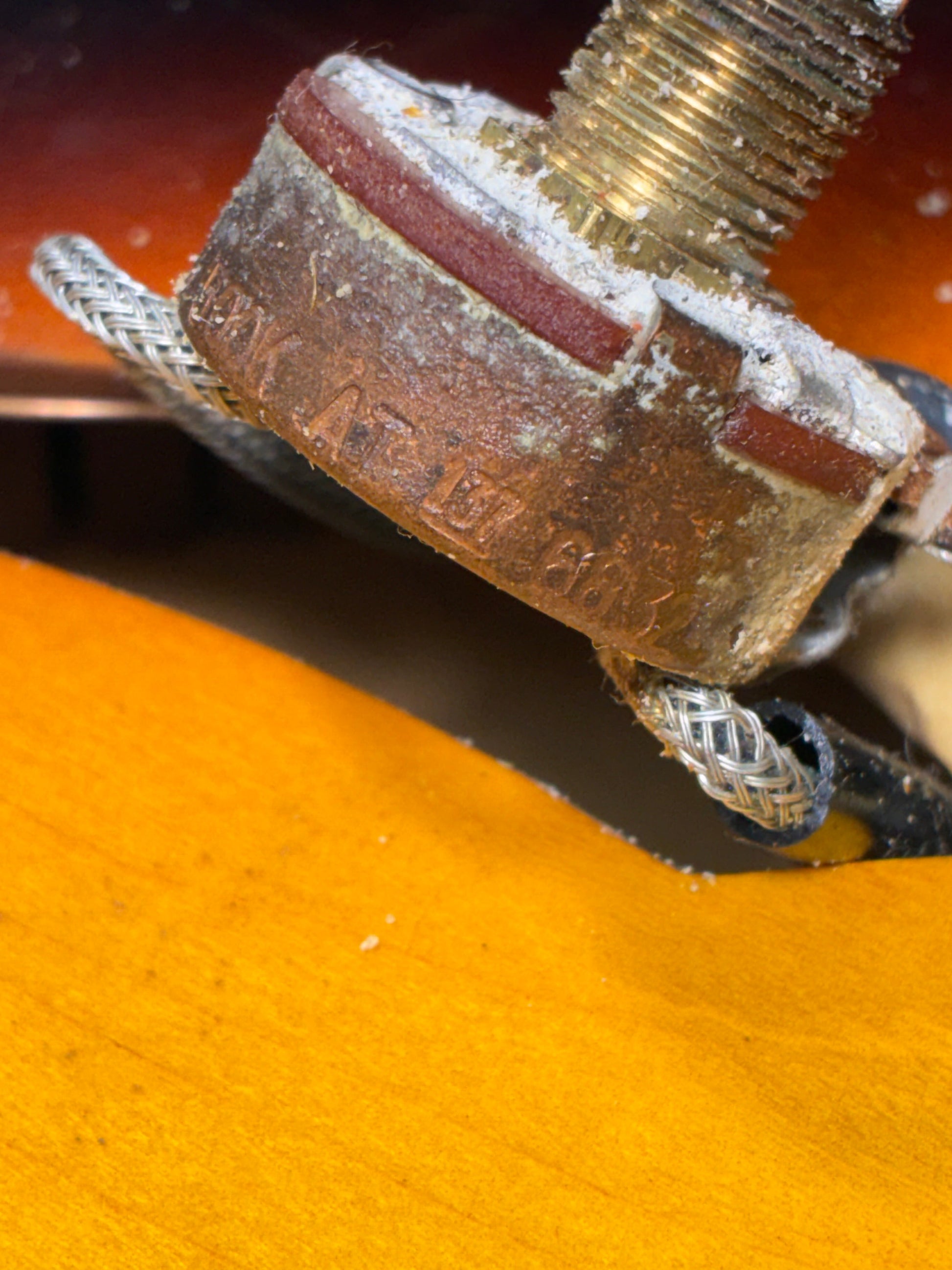 Gibson 1968 EB-2, Sunburst