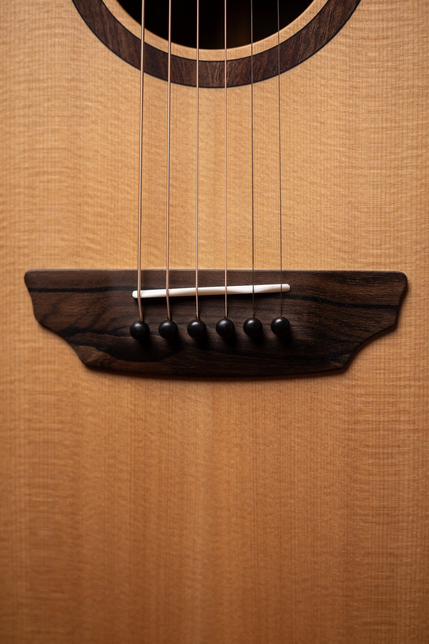 Donovan Leah Guitars Caroline Exceptional Acoustic Guitar - Natural