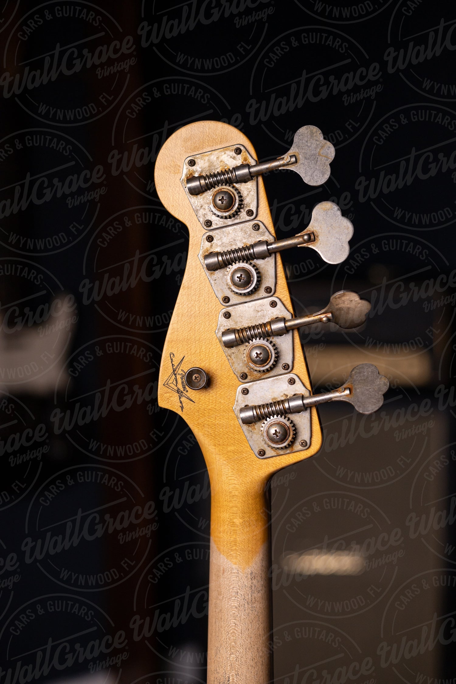 Fender Custom Shop 1963 Jazz Bass Journeyman Relic Bass - Aged Aztec Gold