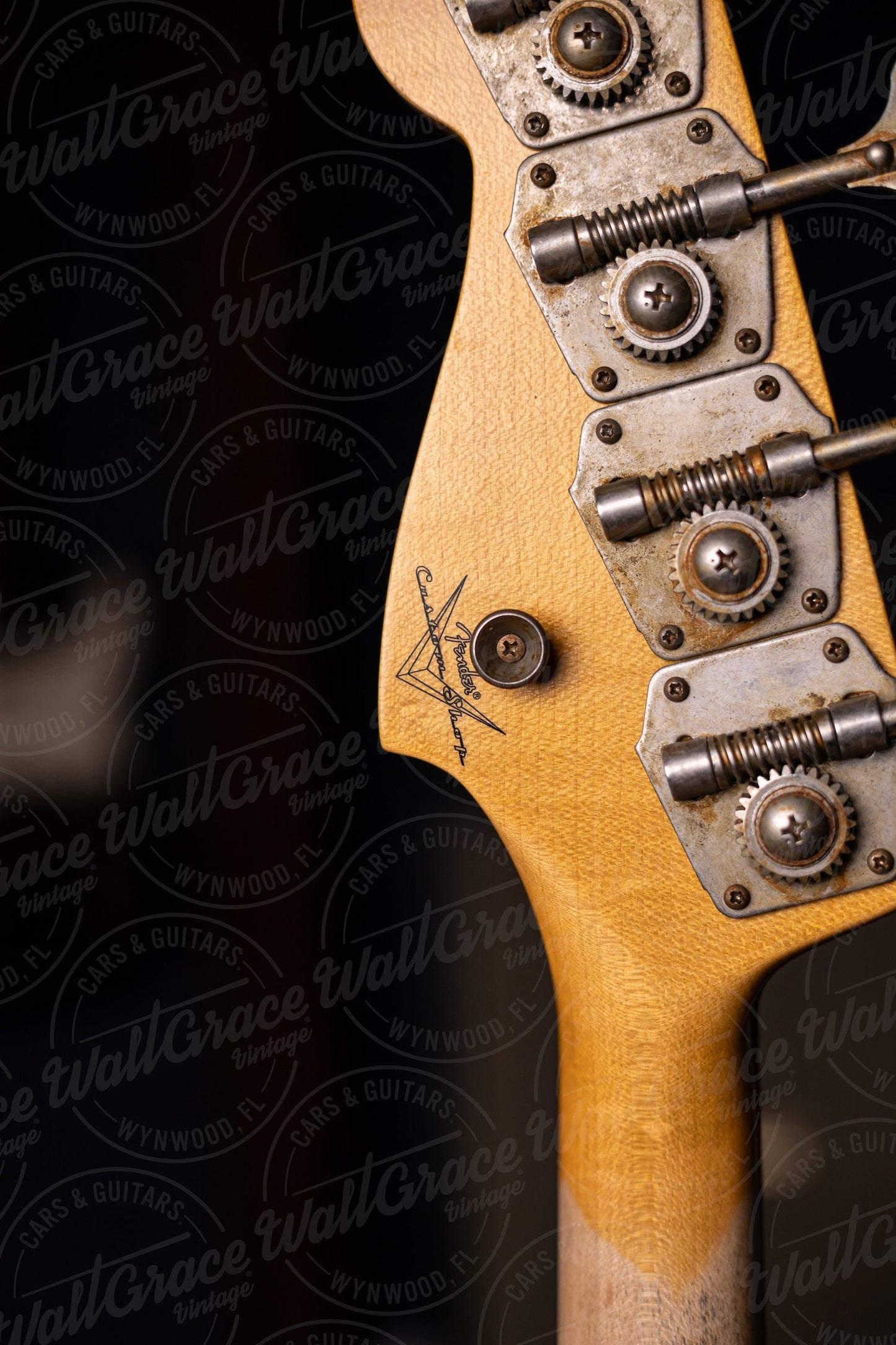 Fender Custom Shop 1963 Jazz Bass Journeyman Relic Bass - Aged Aztec Gold