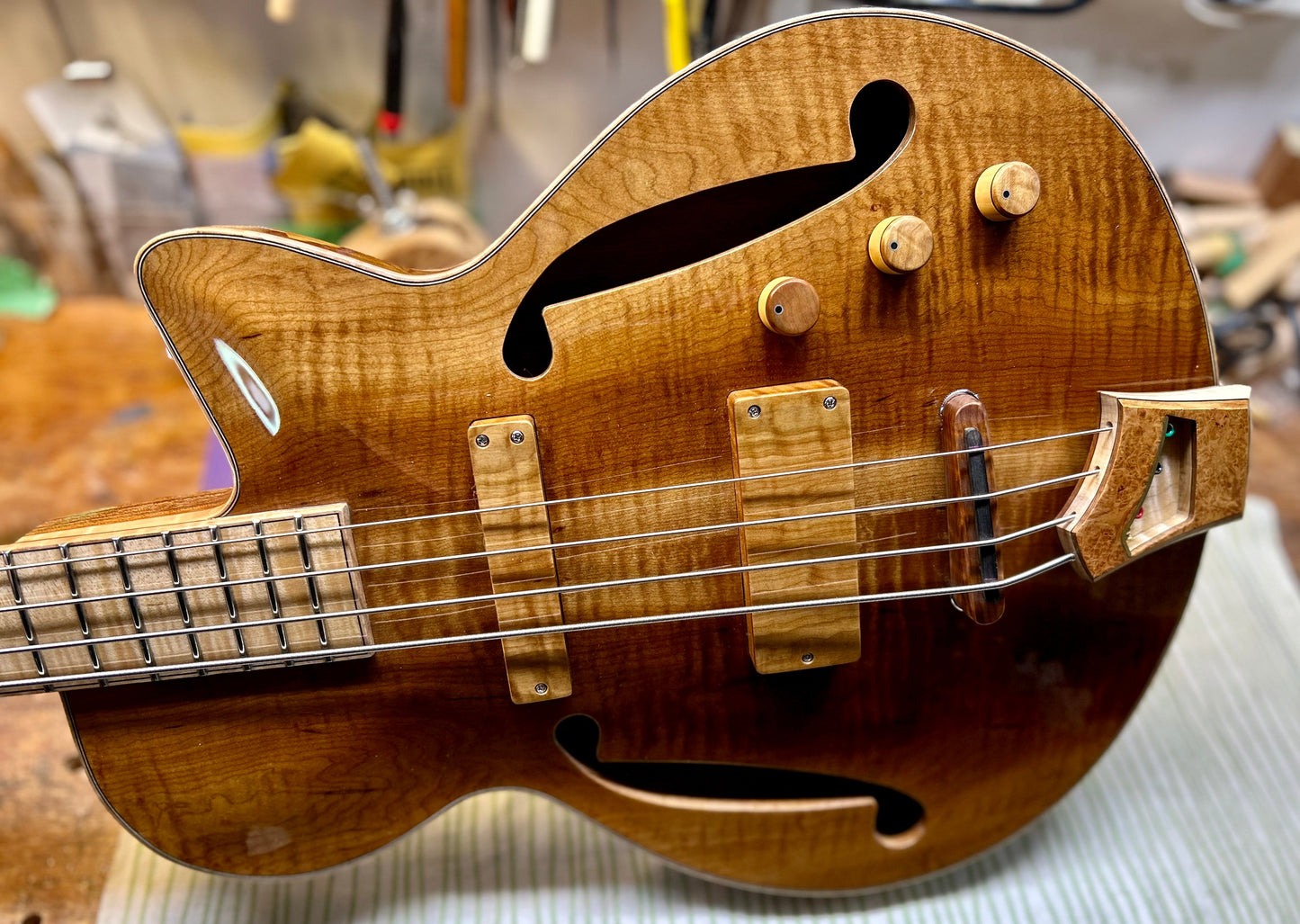 Harrison K&H Bass Guitar Natural, 2024  [NEW]