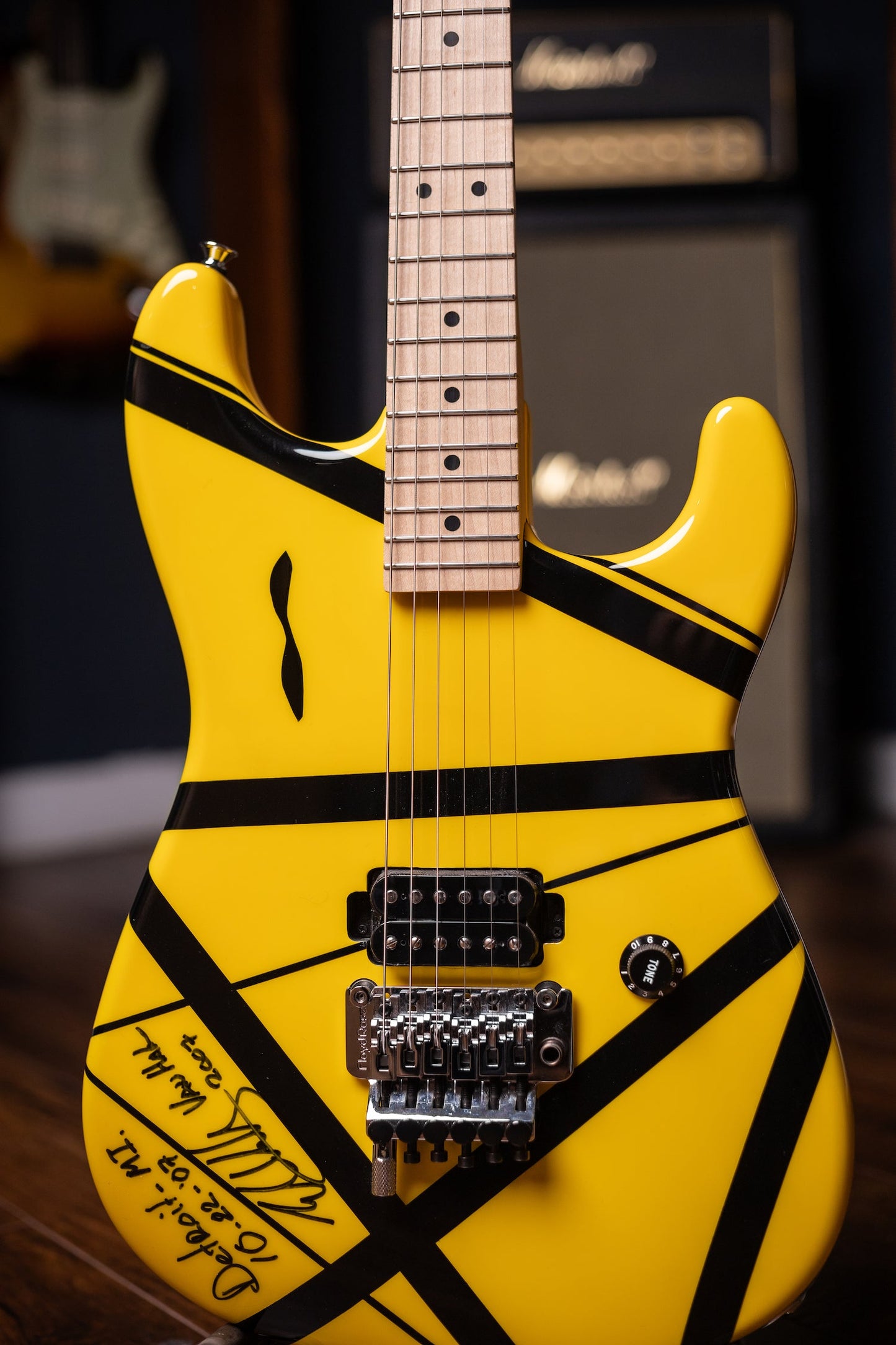 2007 Charvel EVH Striped Detroit - Yellow, Black