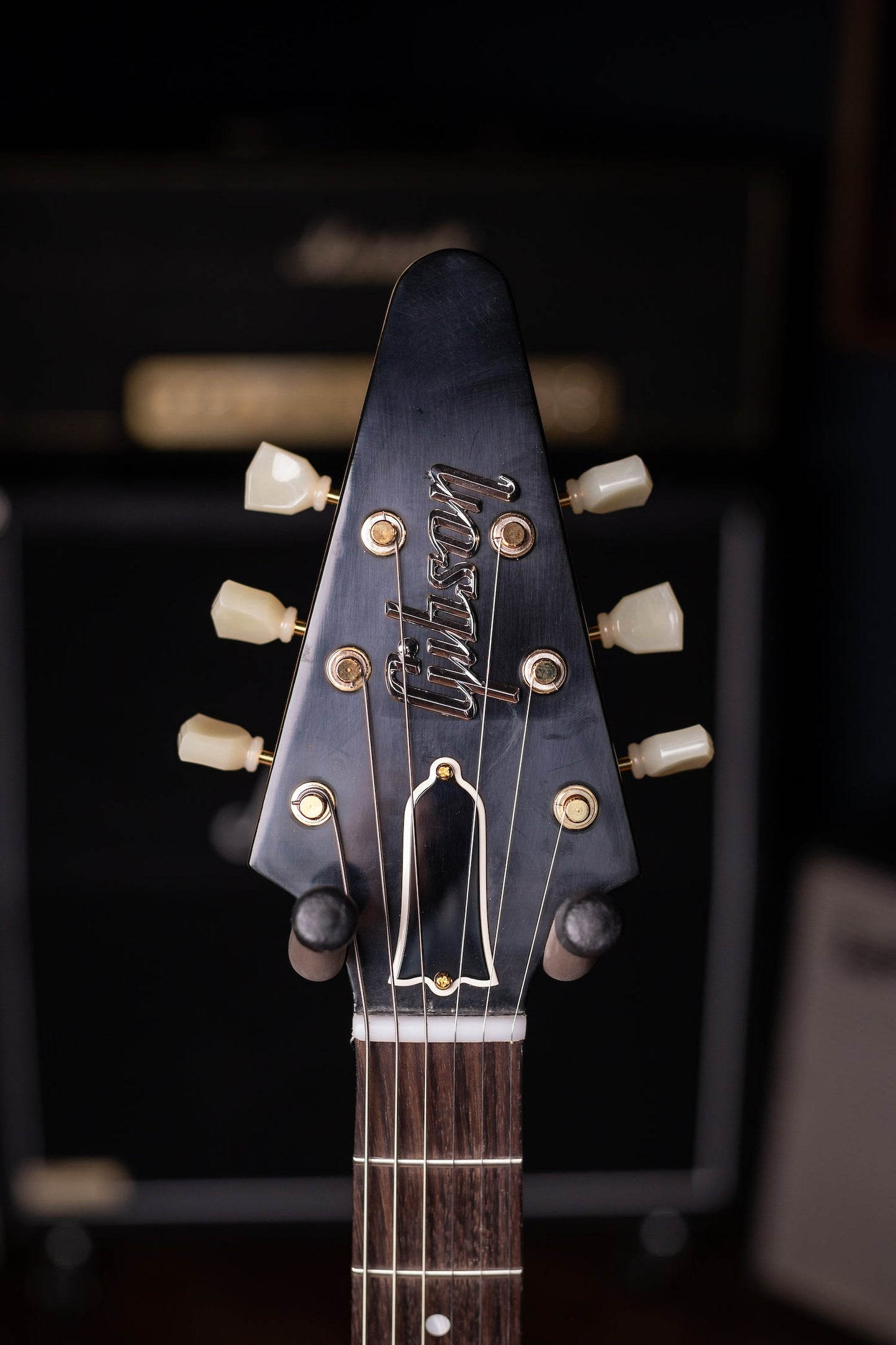 Gibson Custom Shop 1958 Korina Flying V Black Pickguard Electric Guitar - Natural
