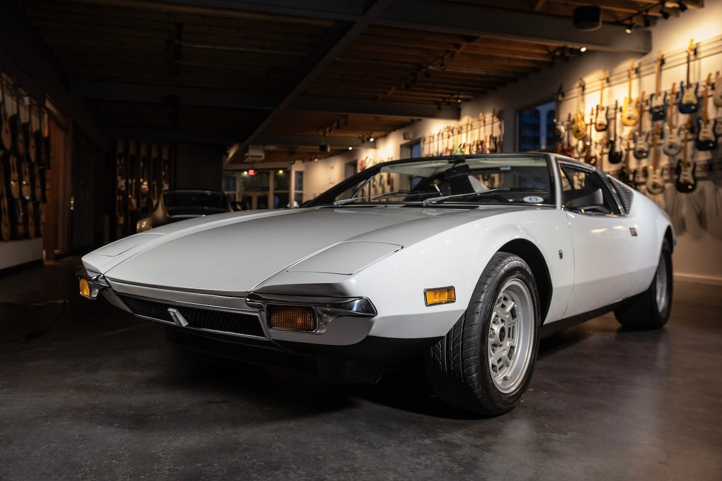 1972 De Tomaso Pantera White | SOLD