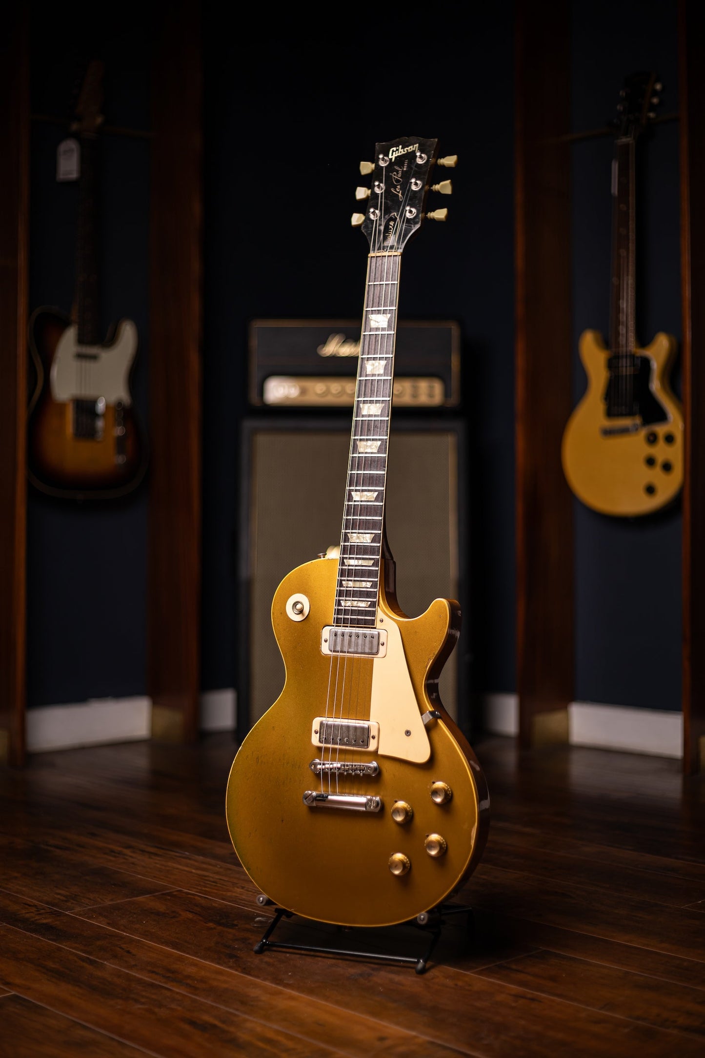1971 Gibson Les Paul Deluxe Electric Guitar - Goldtop