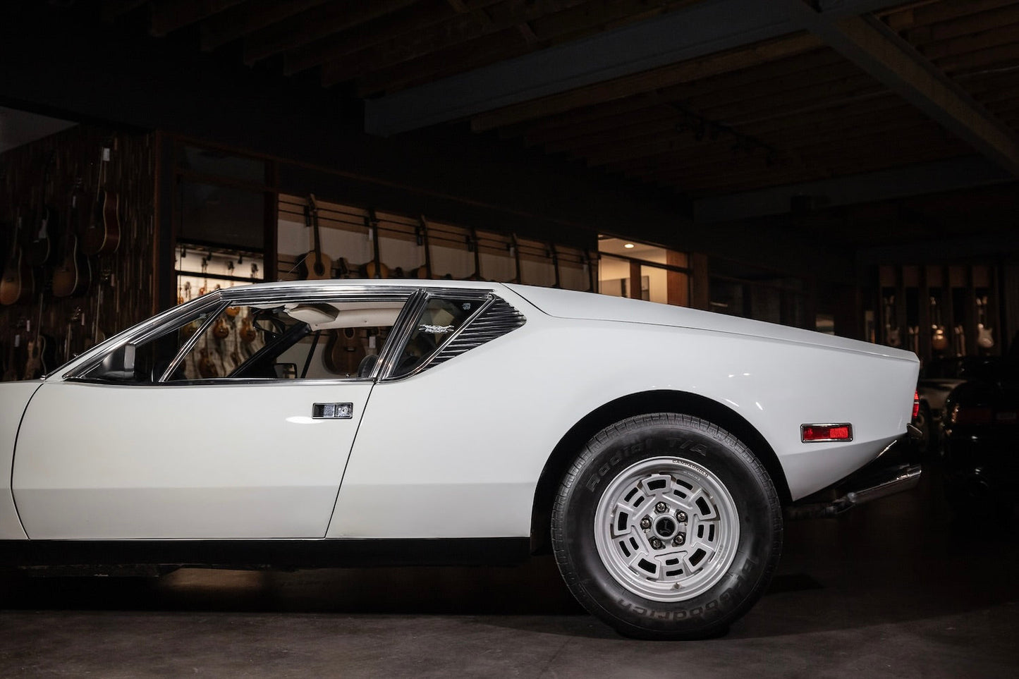 1972 De Tomaso Pantera White | SOLD