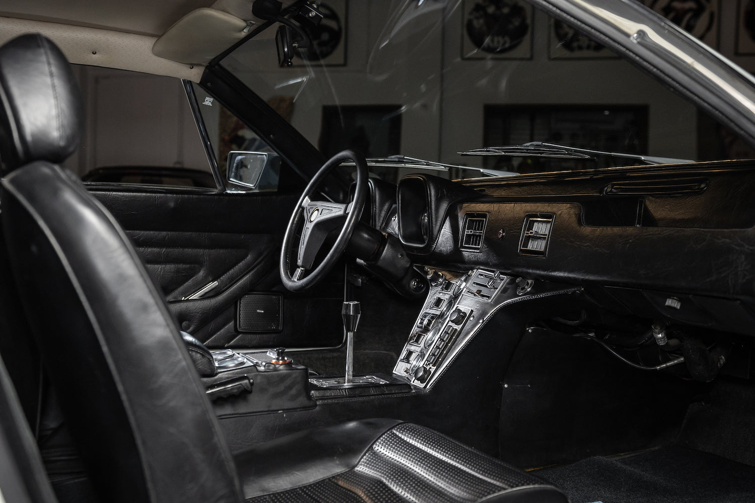 1972 De Tomaso Pantera White | SOLD