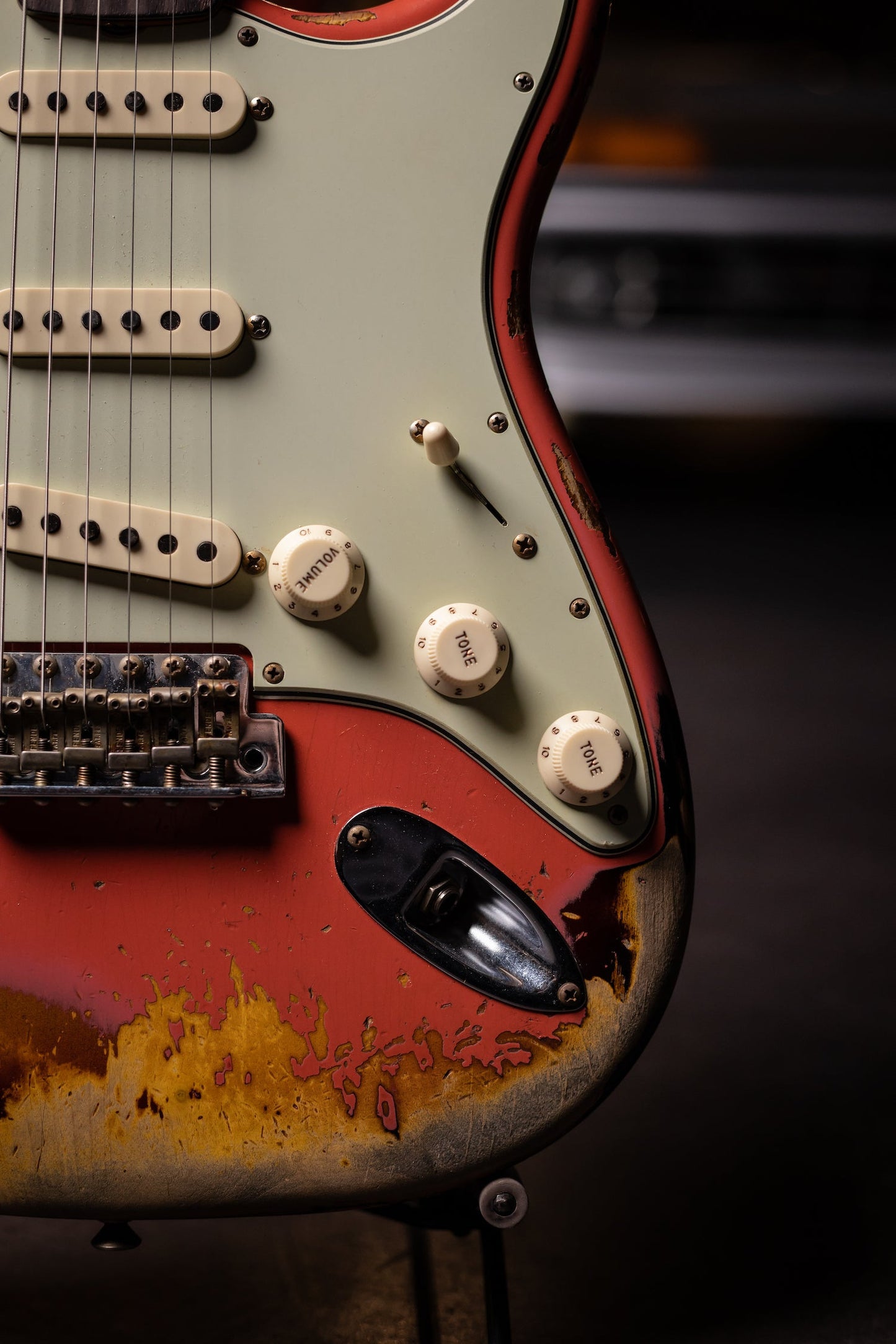 2020 Fender Custom Shop 60/63 Stratocaster Heavy Relic Electric Guitar  - Fiesta Red Over 3 Color Sunburst