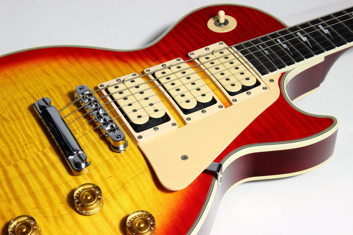 FIRST YEAR 1997 Gibson Ace Frehley Signature Les Paul Custom - SIGNED Kiss Backstage Pass, Show Tickets COLLECTORS!
