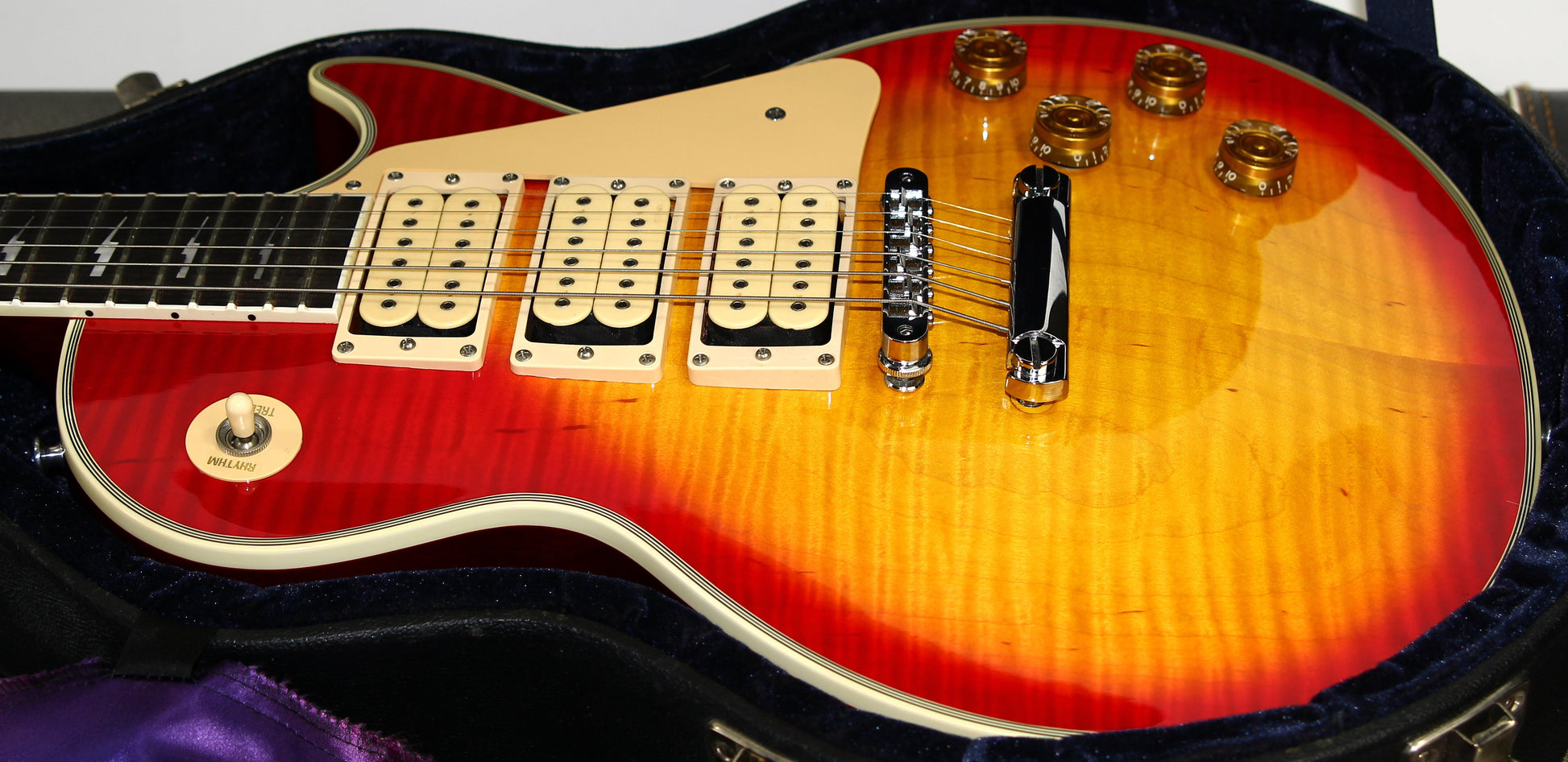 FIRST YEAR 1997 Gibson Ace Frehley Signature Les Paul Custom - SIGNED Kiss Backstage Pass, Show Tickets COLLECTORS!