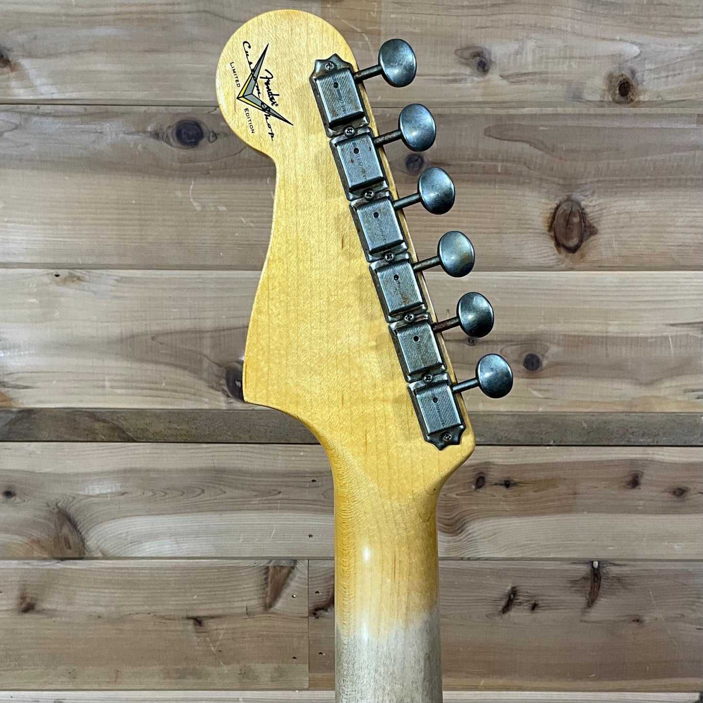 Fender Custom Shop LTD '59 250K Jazzmaster Journeyman Relic Electric Guitar - Super Faded Aged Shell Pink