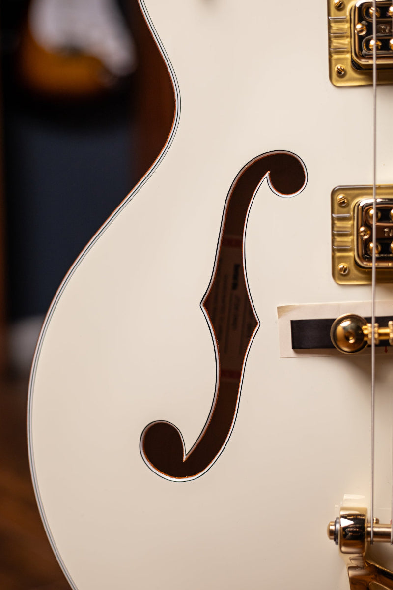 Gretsch G6136T-59 Vintage Select Edition '59 Falcon Hollow Body with Bigsby TV Jones Electric Guitar - Vintage White