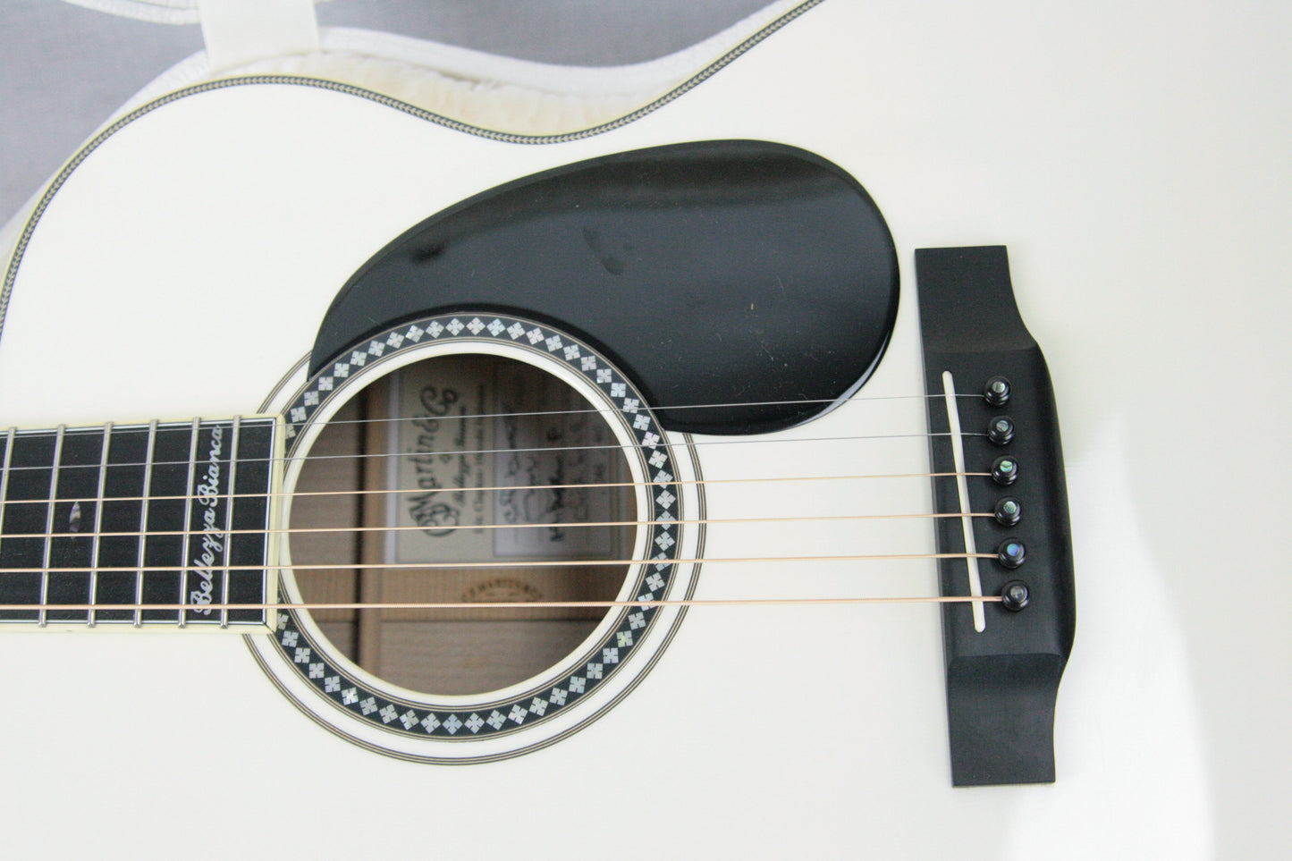 2006 Martin Bellezza Bianca SIGNED Eric Clapton 000-ECHF WHITE Acoustic Guitar! 28 42