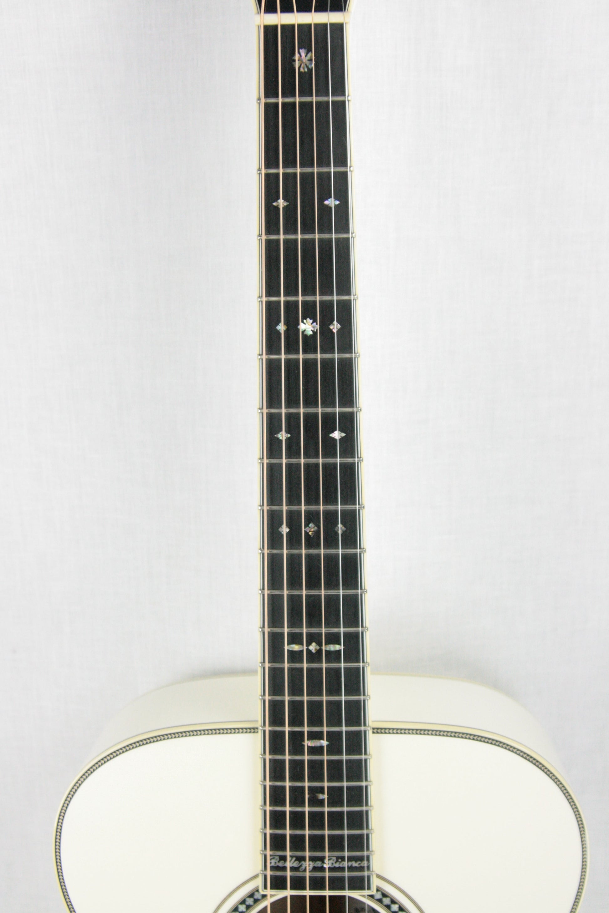 2006 Martin Bellezza Bianca SIGNED Eric Clapton 000-ECHF WHITE Acoustic Guitar! 28 42