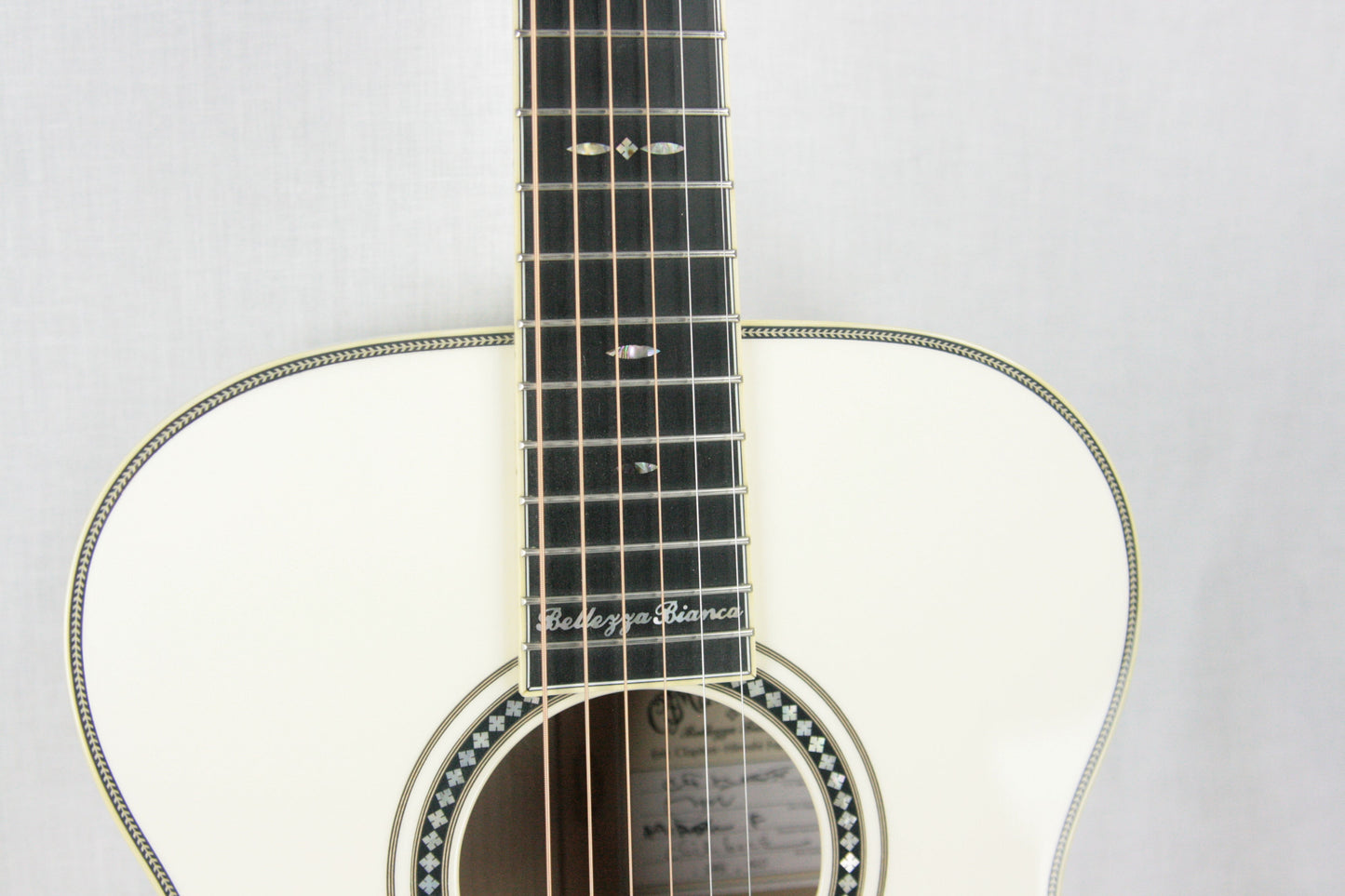 2006 Martin Bellezza Bianca SIGNED Eric Clapton 000-ECHF WHITE Acoustic Guitar! 28 42