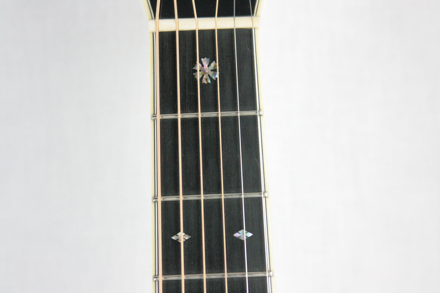 2006 Martin Bellezza Bianca SIGNED Eric Clapton 000-ECHF WHITE Acoustic Guitar! 28 42