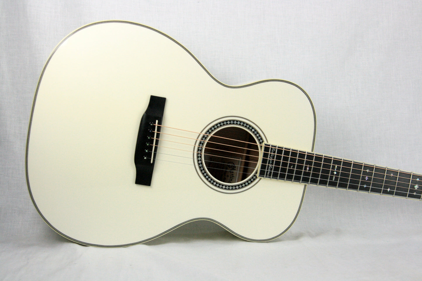 2006 Martin Bellezza Bianca SIGNED Eric Clapton 000-ECHF WHITE Acoustic Guitar! 28 42