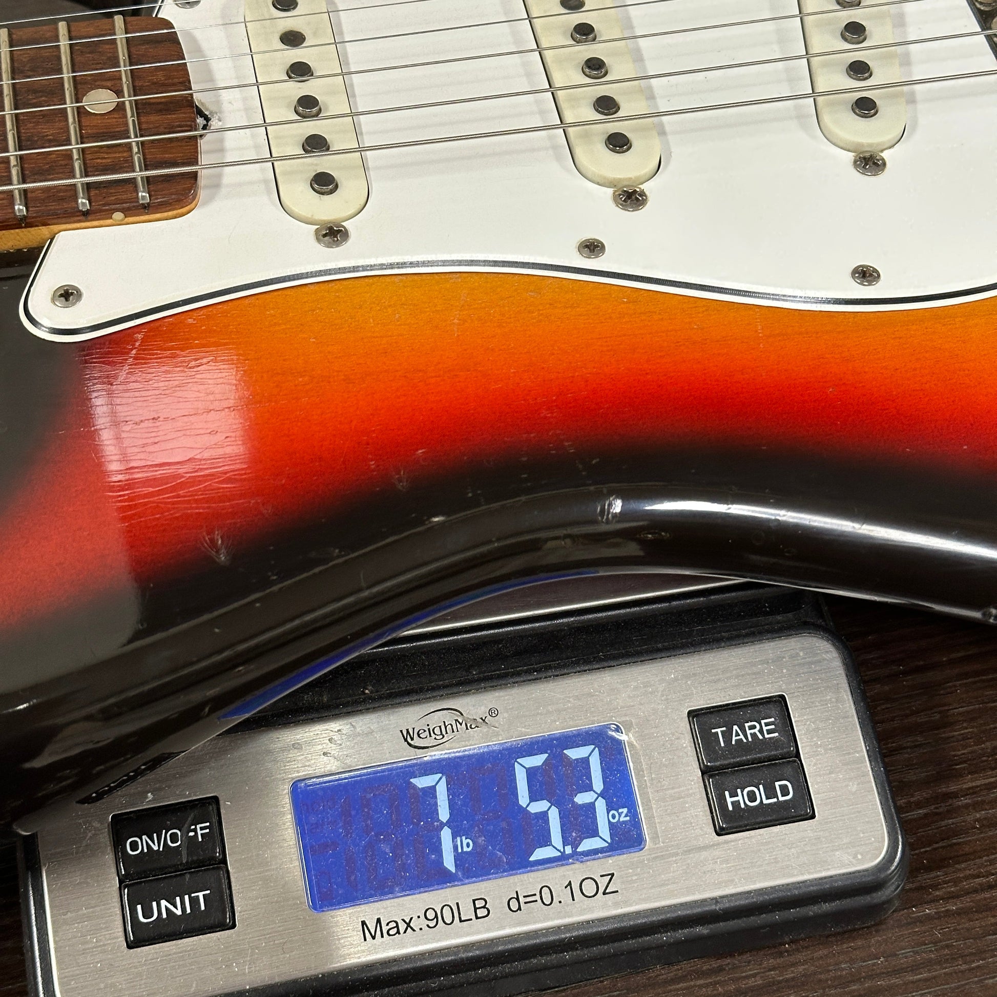 Vintage 1965 Fender Stratocaster 3-Tone Sunburst w/OHSC TSU24824