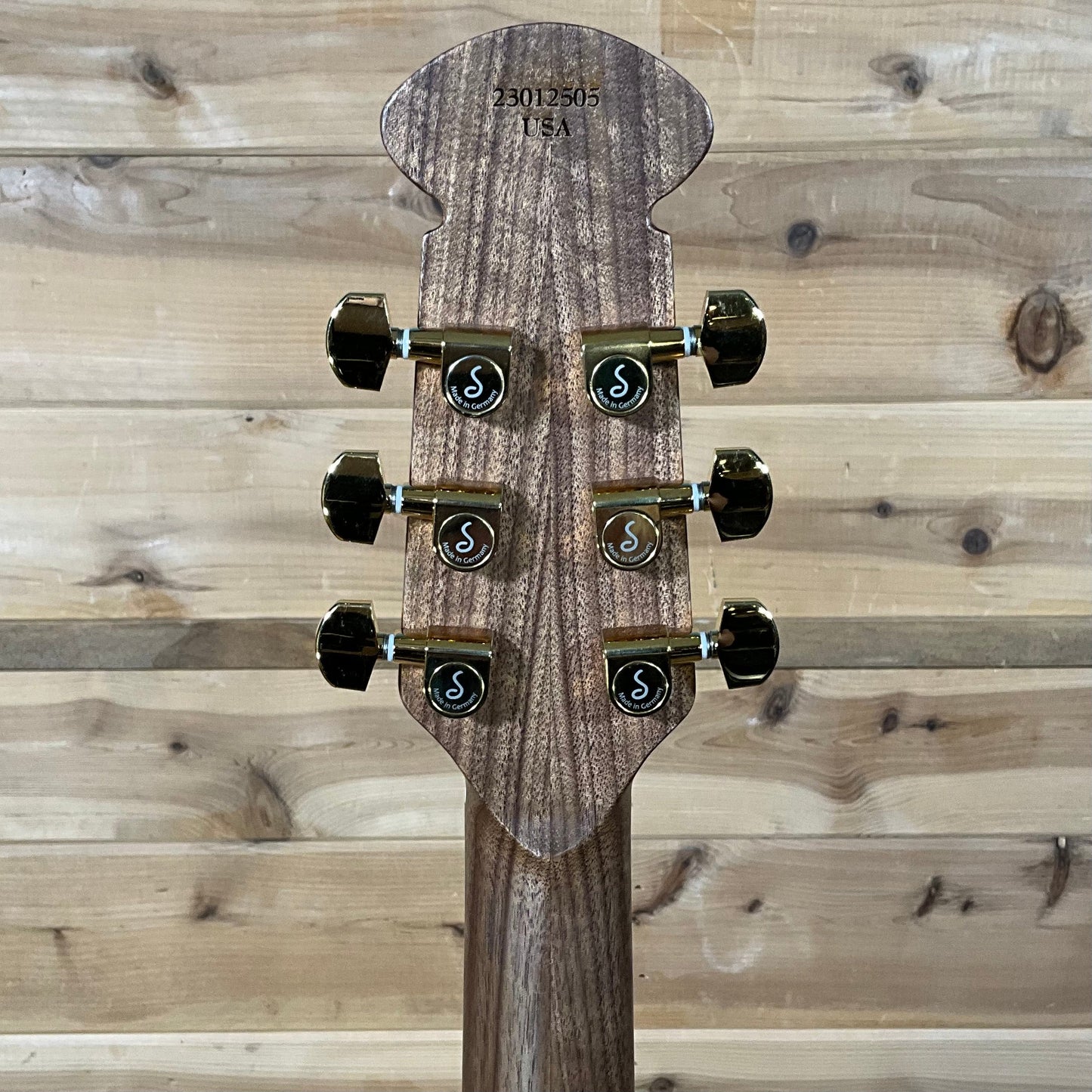 Ovation Adamas 1687 GT E-Acoustic Guitar - Reverse Red Burst