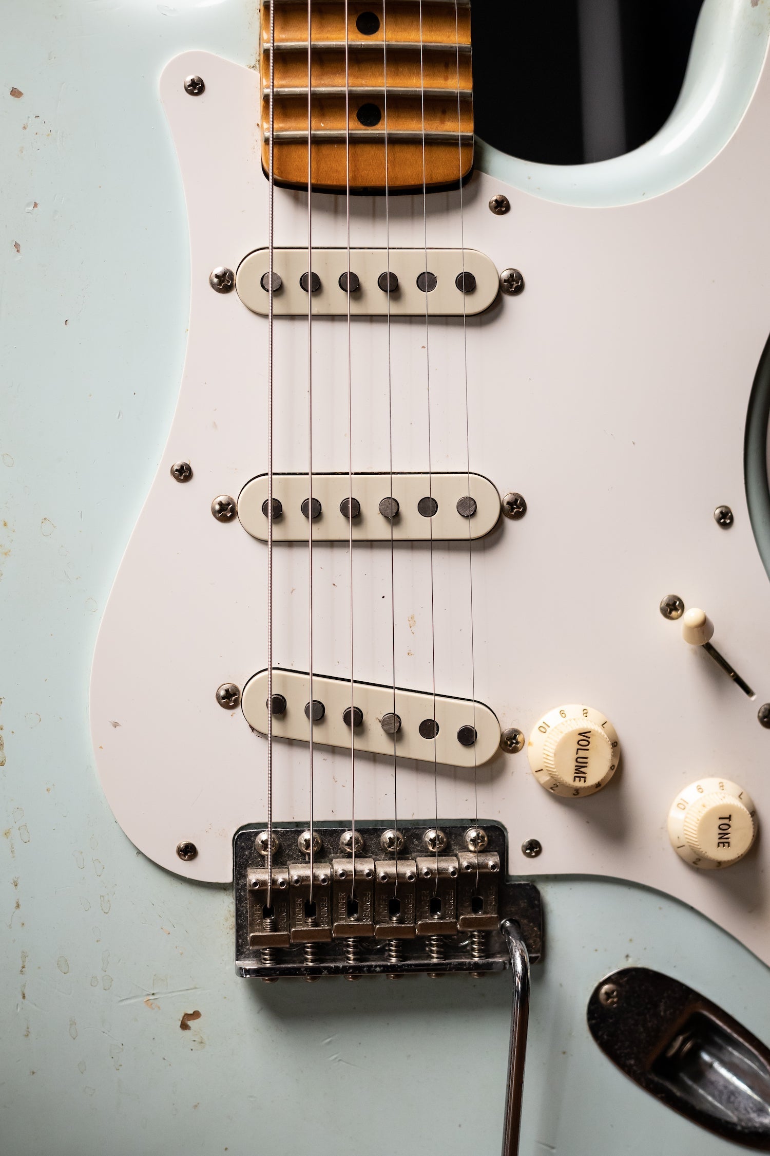 Fender '57 Stratocaster Yngwie Malmsteen Owned Stage/Studio Electric Guitar in Sonic Blue + Yngwie Malmsteen Parabellum Painting by David Banegas