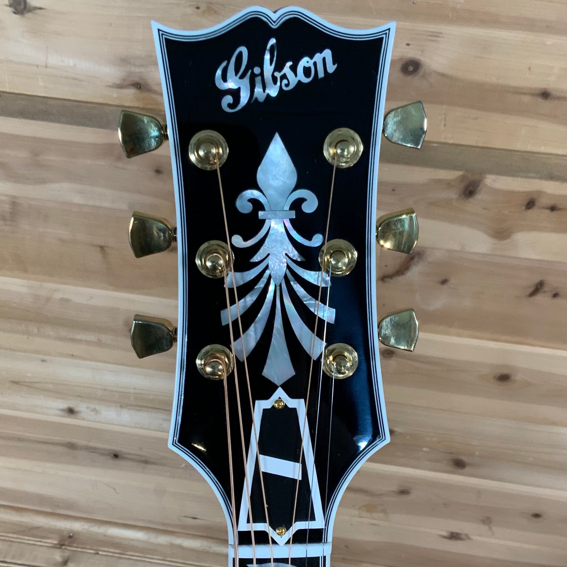 Gibson Custom Shop Super 400 Handcarved Acoustic Guitar - Carved Maple