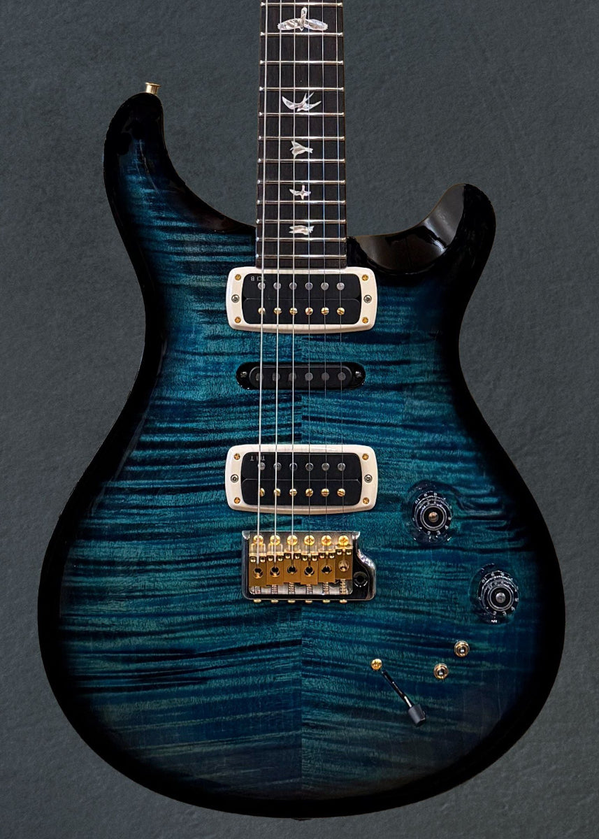 Modern Eagle V 10 Top - Cobalt Smokeburst