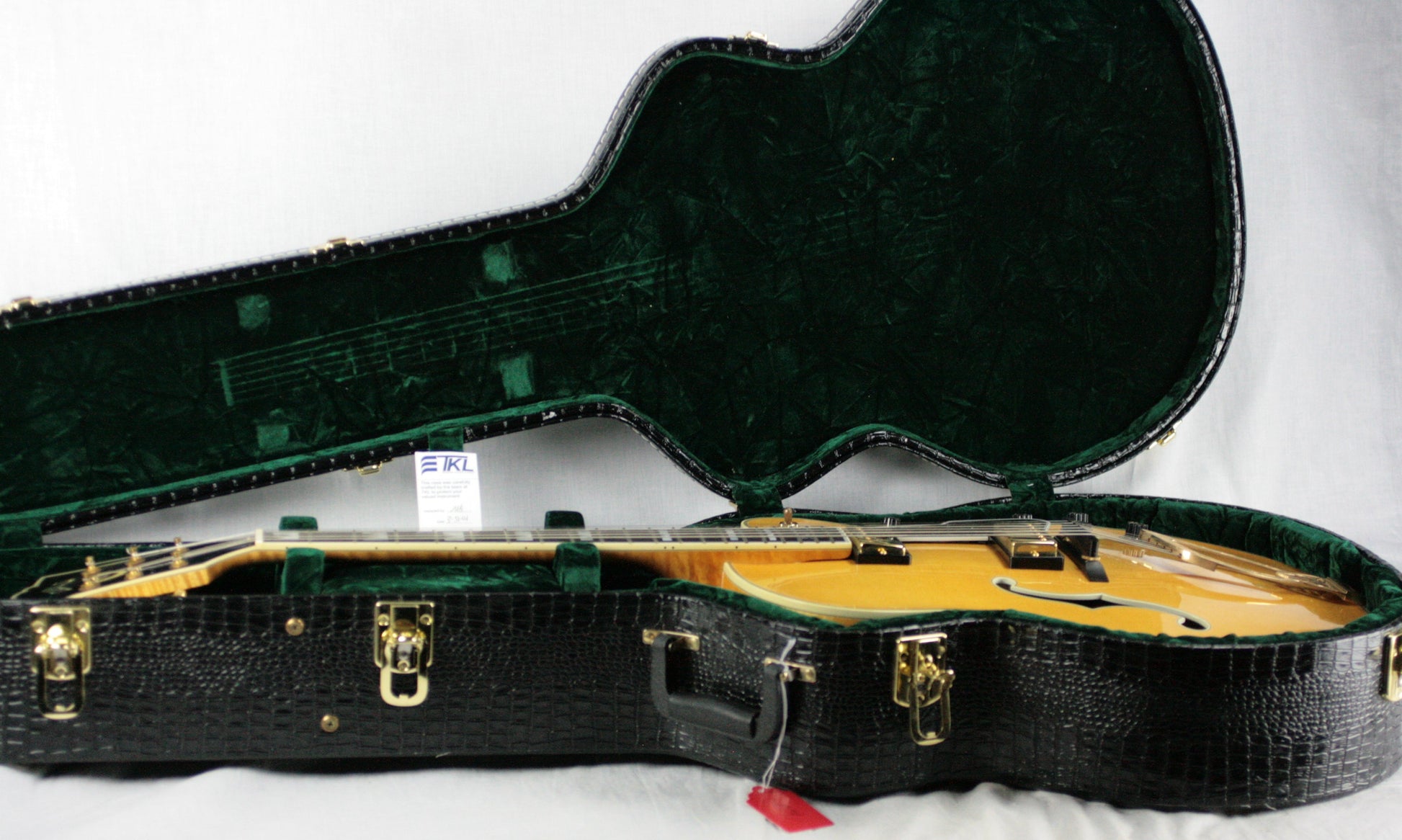 2004 Guild Bob Benedetto X-700 Stuart Honey Blonde! Solid-Carved Woods! x700 Signature Archtop