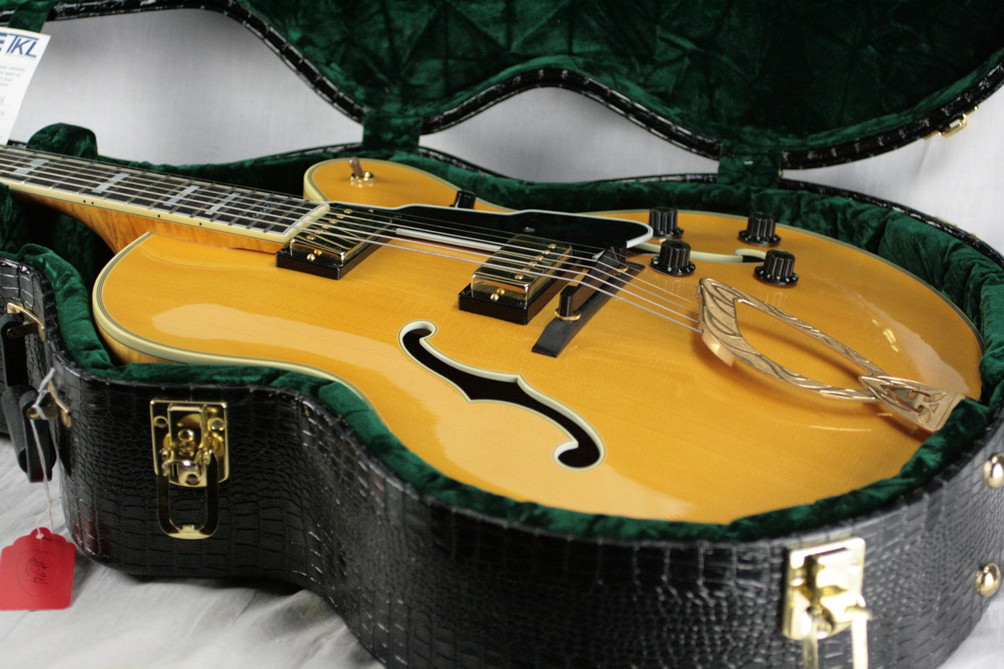 2004 Guild Bob Benedetto X-700 Stuart Honey Blonde! Solid-Carved Woods! x700 Signature Archtop