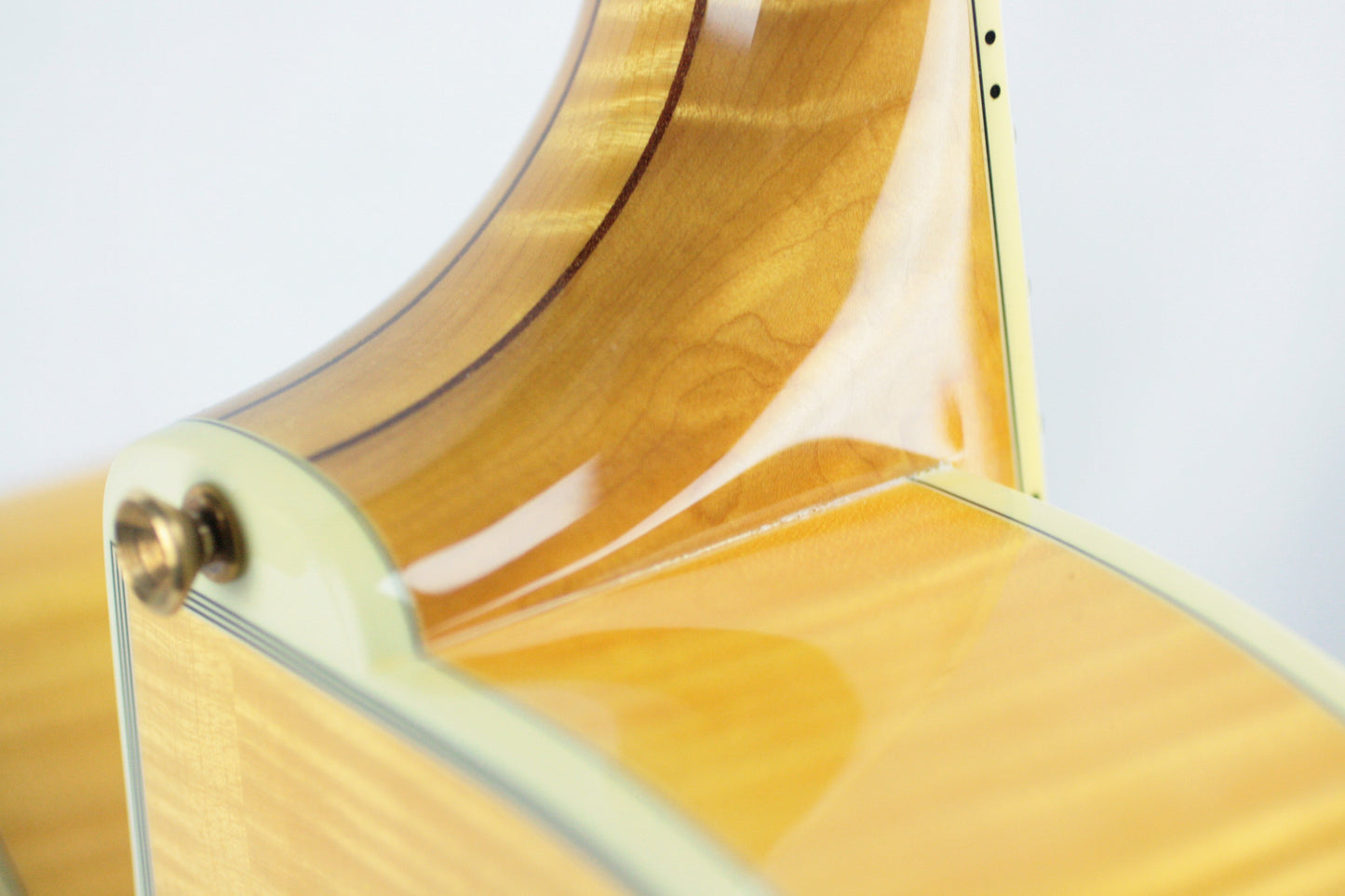 2004 Guild Bob Benedetto X-700 Stuart Honey Blonde! Solid-Carved Woods! x700 Signature Archtop