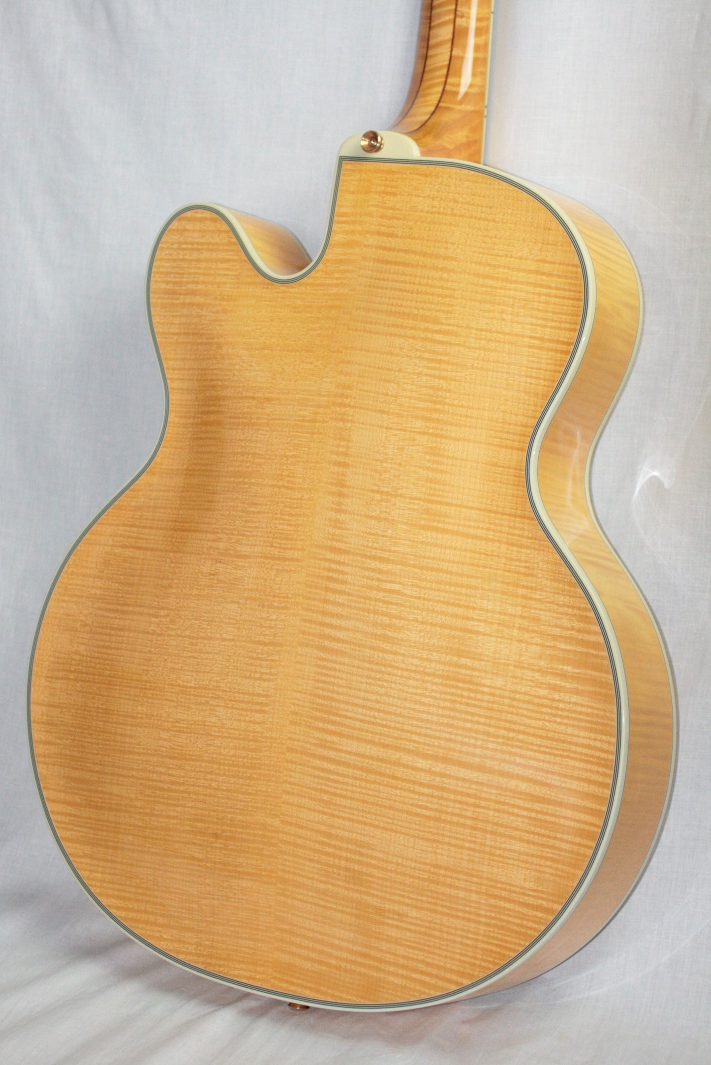2004 Guild Bob Benedetto X-700 Stuart Honey Blonde! Solid-Carved Woods! x700 Signature Archtop