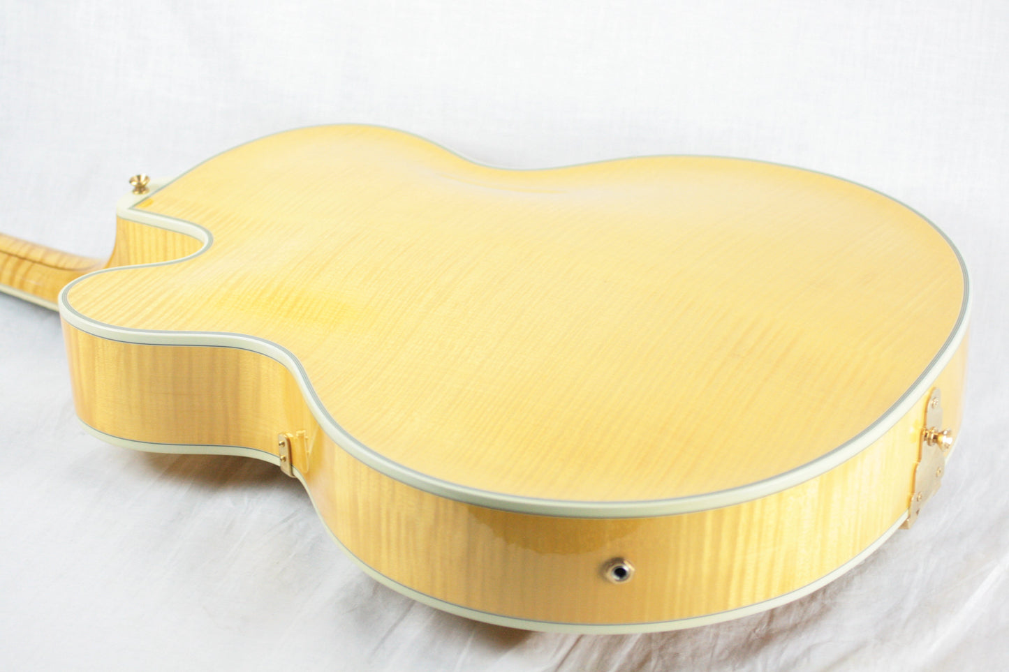 2004 Guild Bob Benedetto X-700 Stuart Honey Blonde! Solid-Carved Woods! x700 Signature Archtop